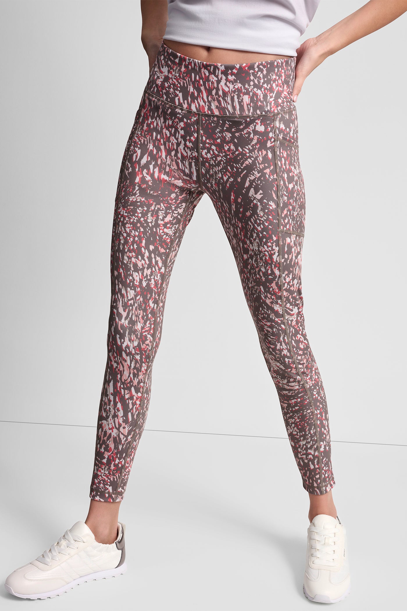 HIGH WAIST 7/8 PRINTED LEGGING WITH POCKETS VIEW 3 | Clothing