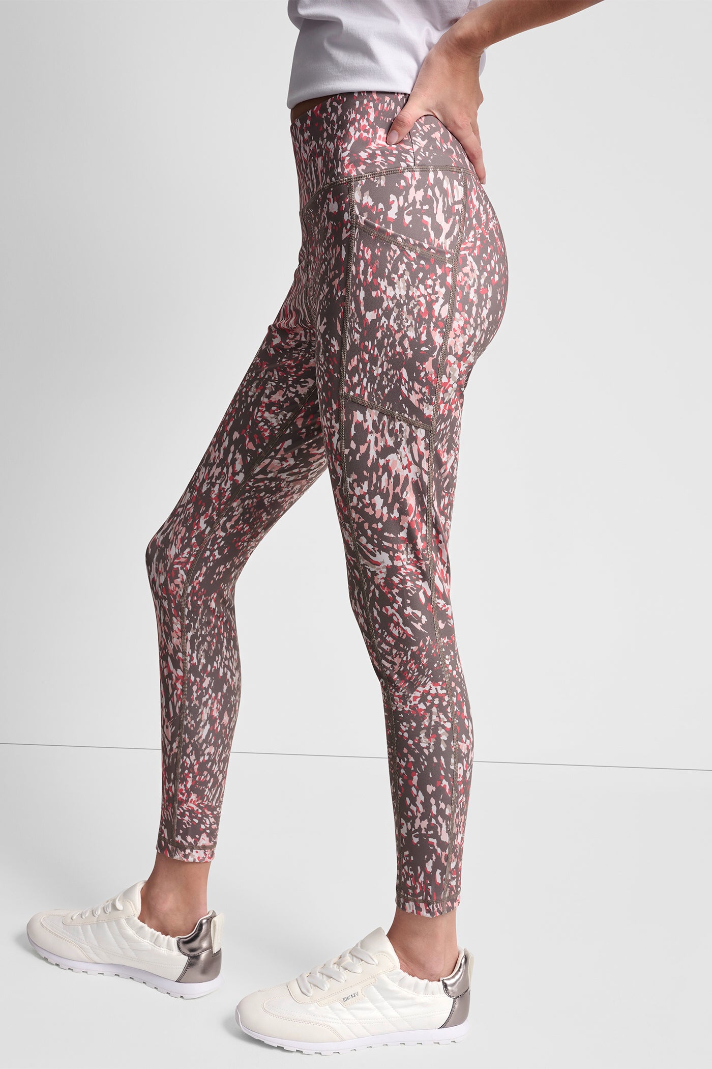 HIGH WAIST 7/8 PRINTED LEGGING WITH POCKETS VIEW 4 | Clothing