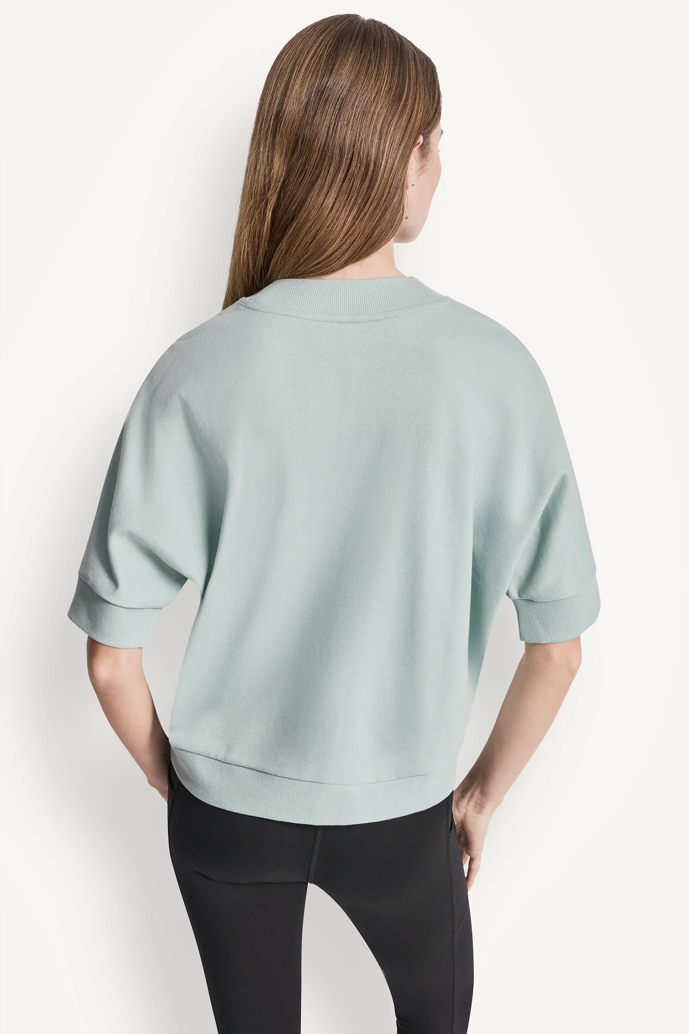 SHORT SLEEVE LOGO HIGH-LOW TEE VIEW 3 | Gifts Under $100