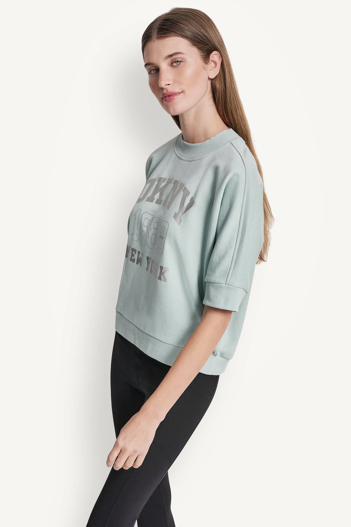 SHORT SLEEVE LOGO HIGH-LOW TEE VIEW 4 | Gifts Under $100