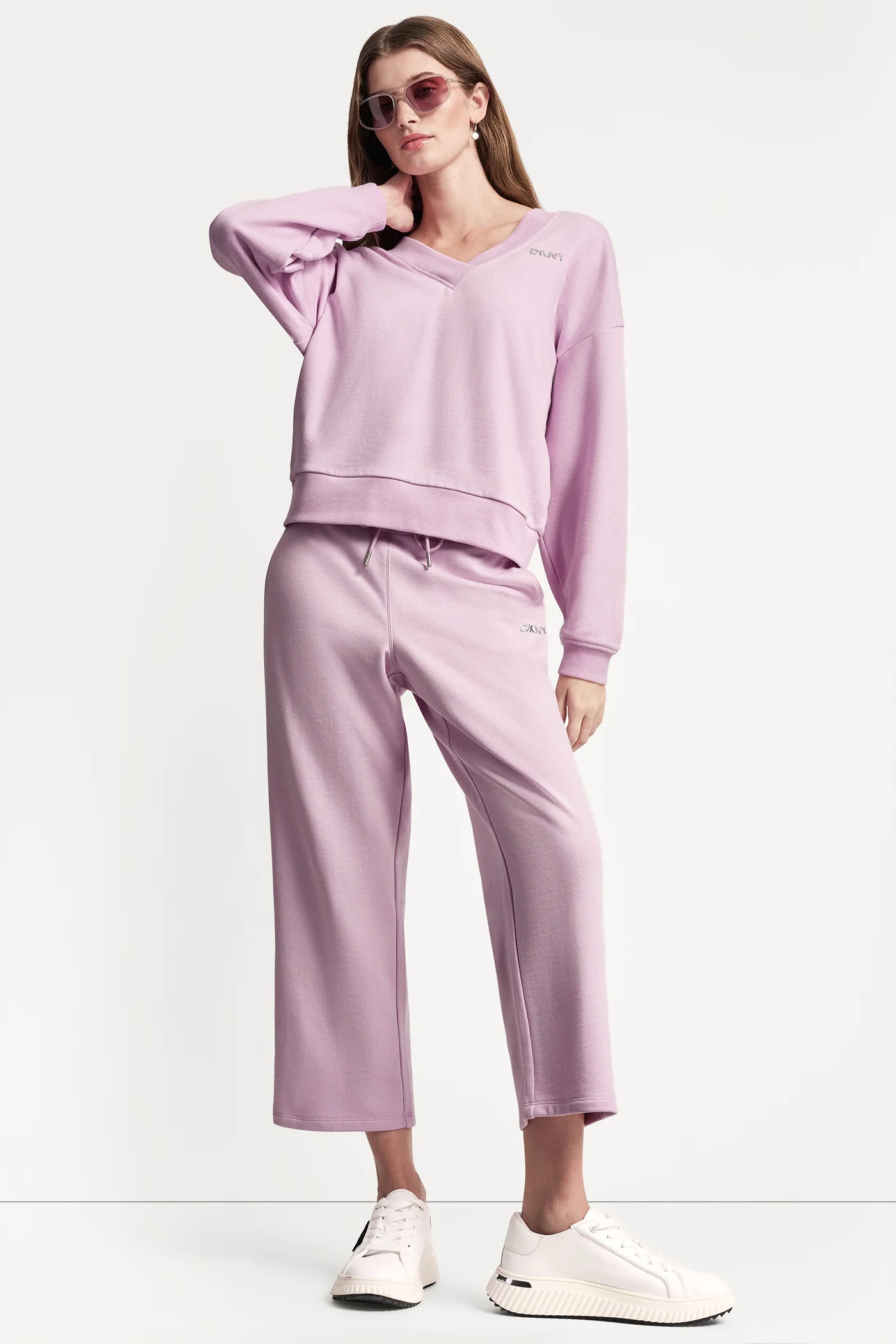 METALLIC BUBBLE LOGO V-NECK PULLOVER VIEW 5