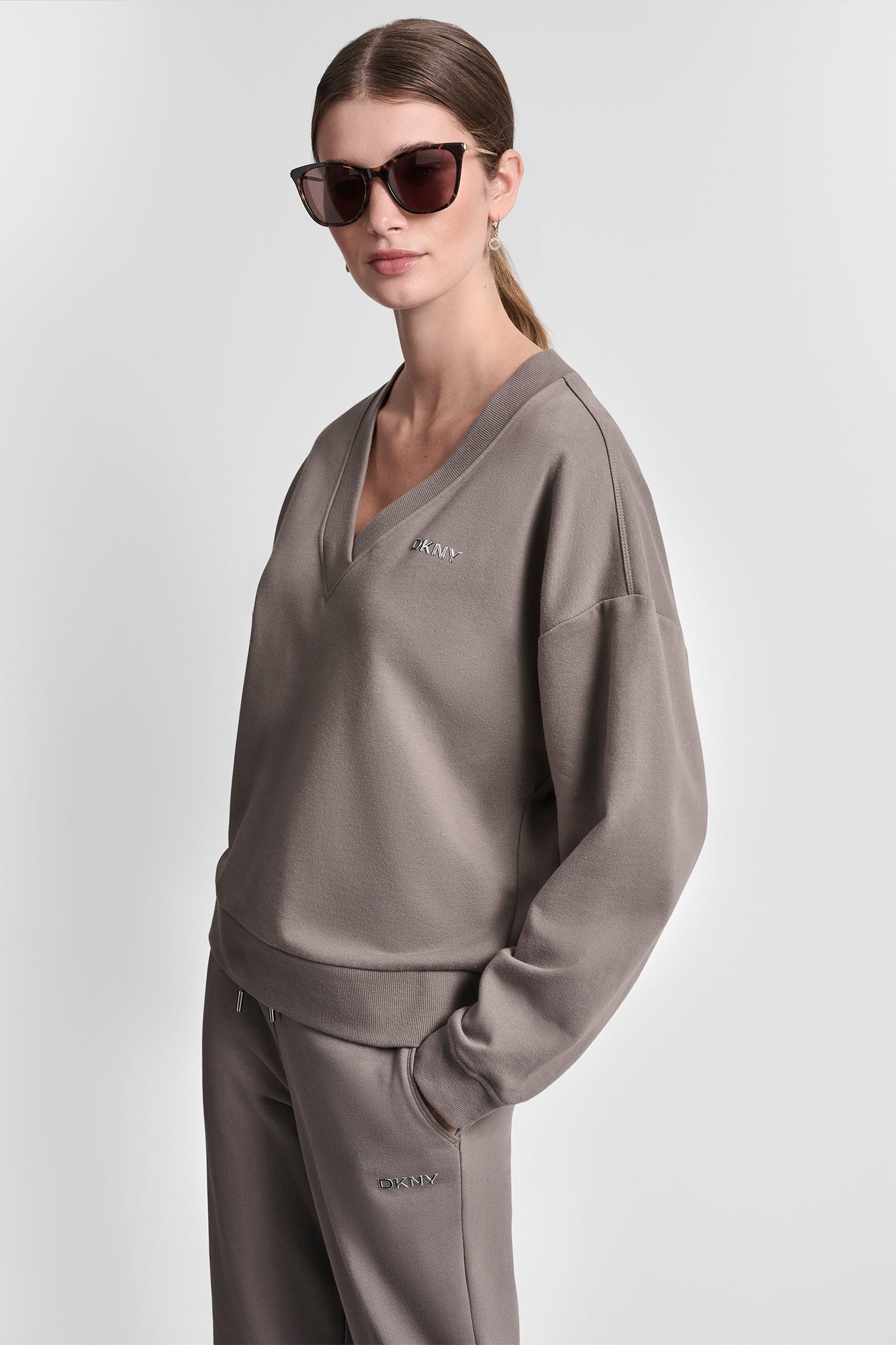 METALLIC LOGO SWEATSHIRT VIEW 3 | Sport Essentials