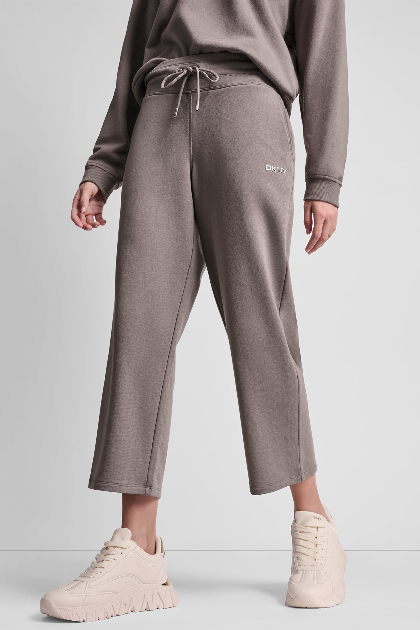 CROPPED HIGH-RISE PANTS VIEW 4 | MATCHING SETS