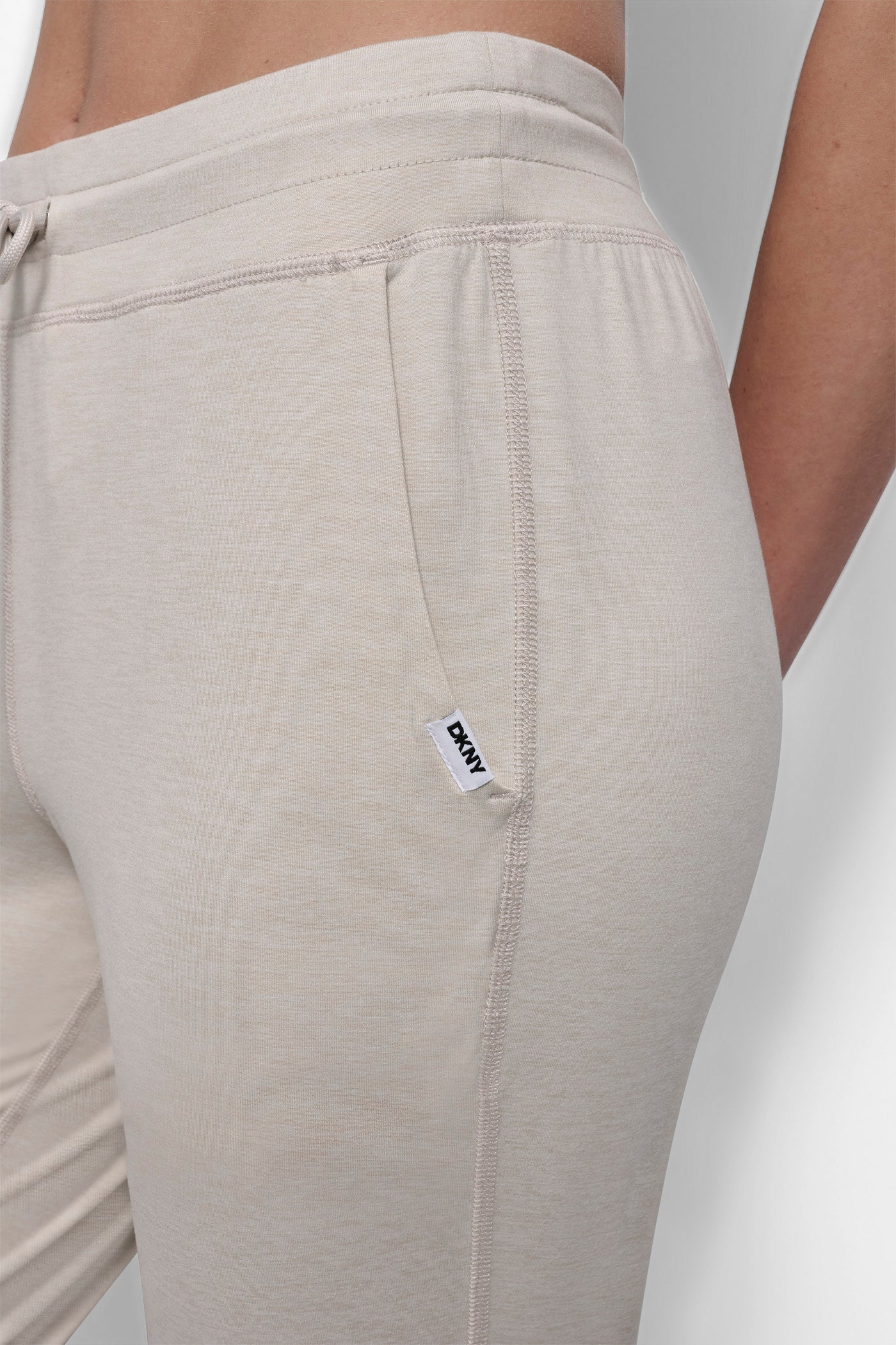CROPPED HIGH-RISE SLIM JOGGER VIEW 5