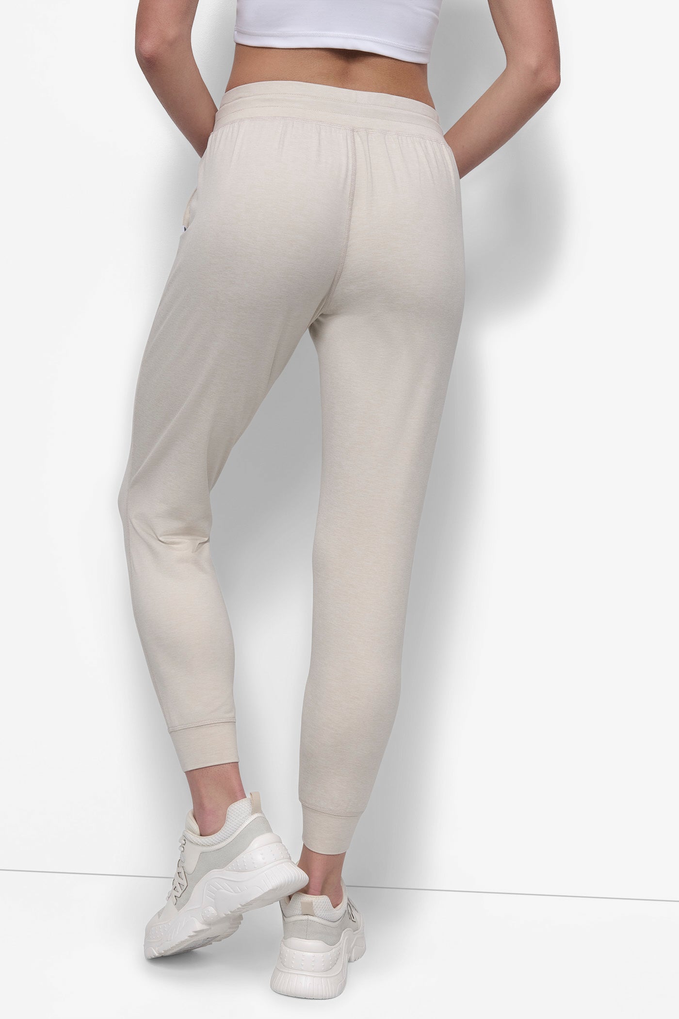 PEBBLE SPACEDYE CROPPED HIGH-RISE SLIM JOGGER, BACK VIEW | DKNY Sport