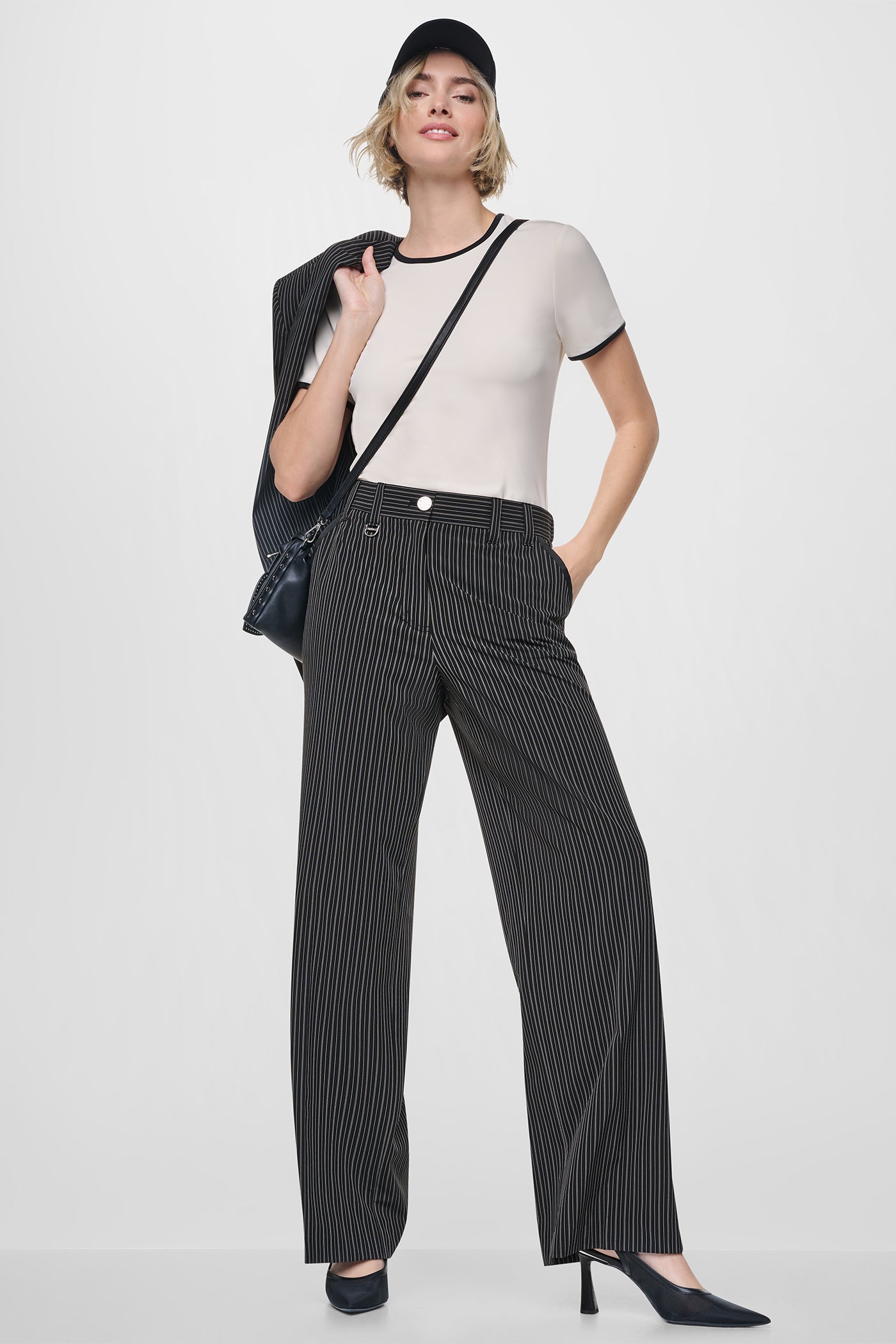 CONTRAST TRIM TEE VIEW 5 | WOMEN'S SWEATERS & TOPS