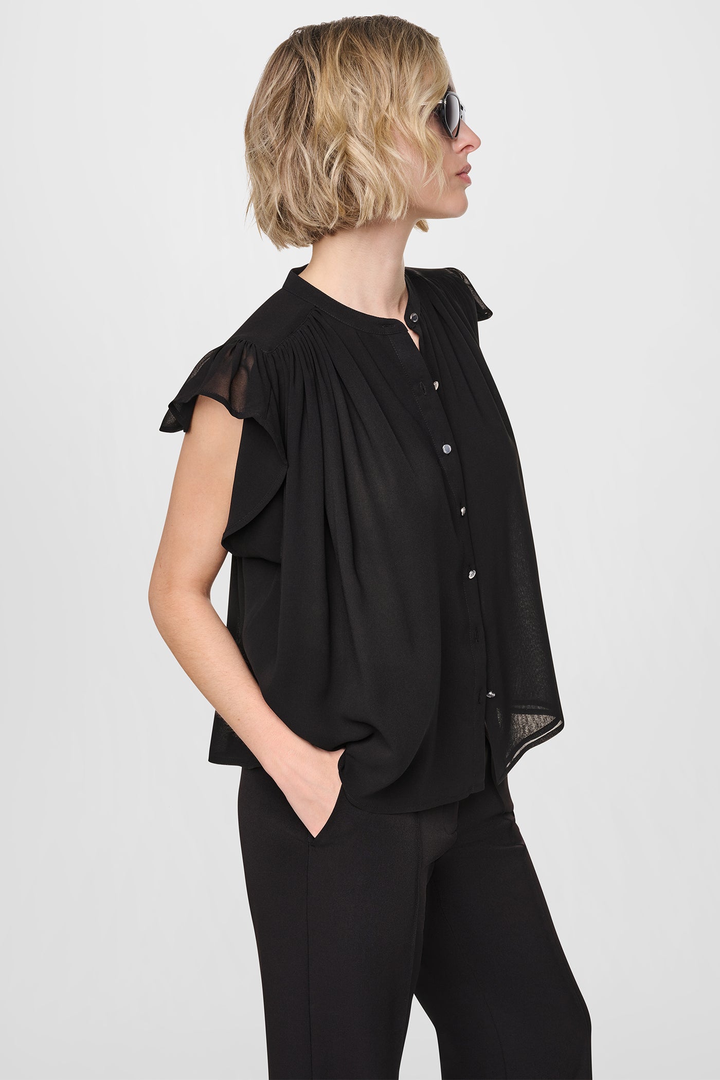 CHIFFON FLUTTER SLEEVE BLOUSE VIEW 4 | WOMEN'S SWEATERS & TOPS