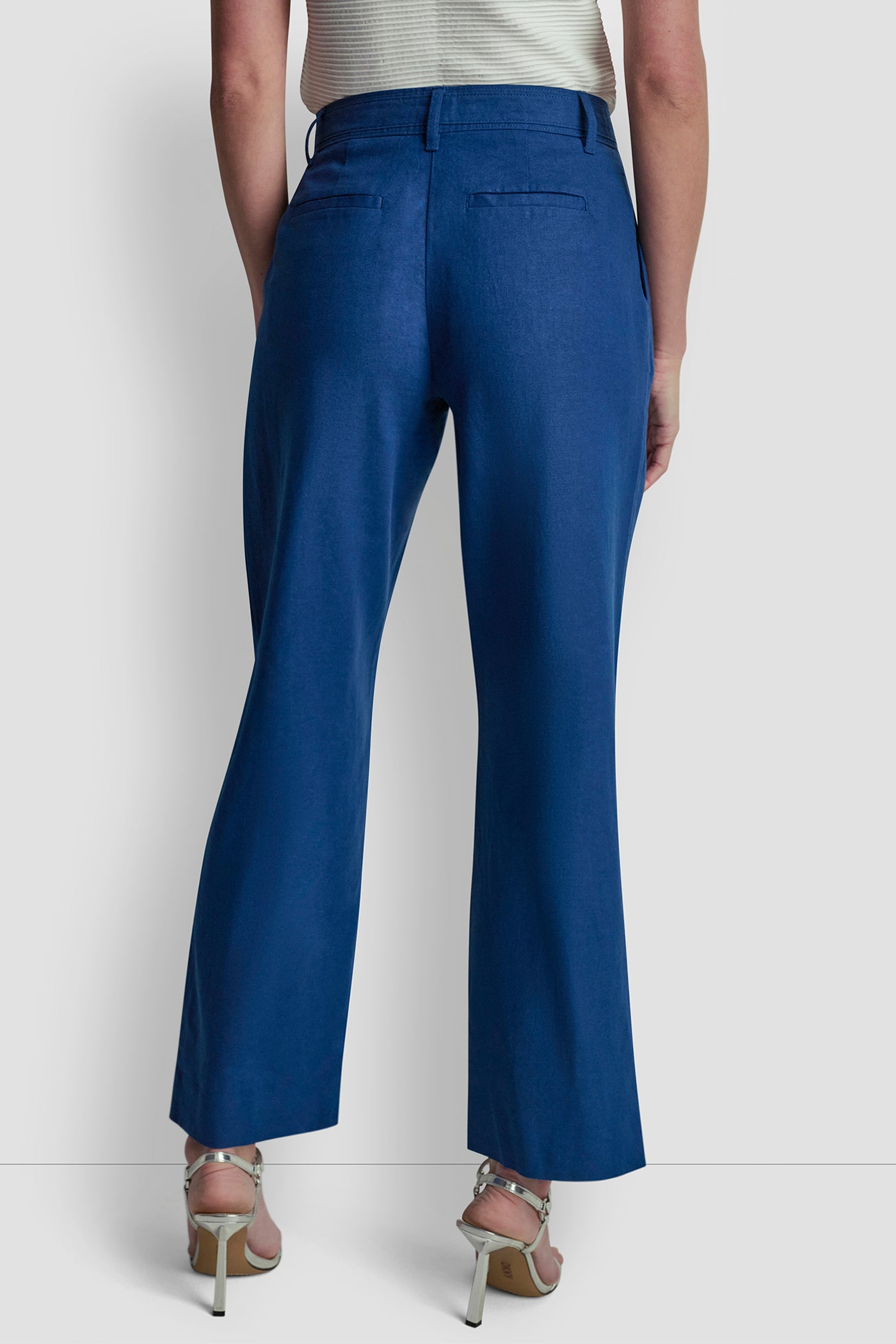 Mid Rise Linen Blend Tie Waist Pleated Pant | DKNY