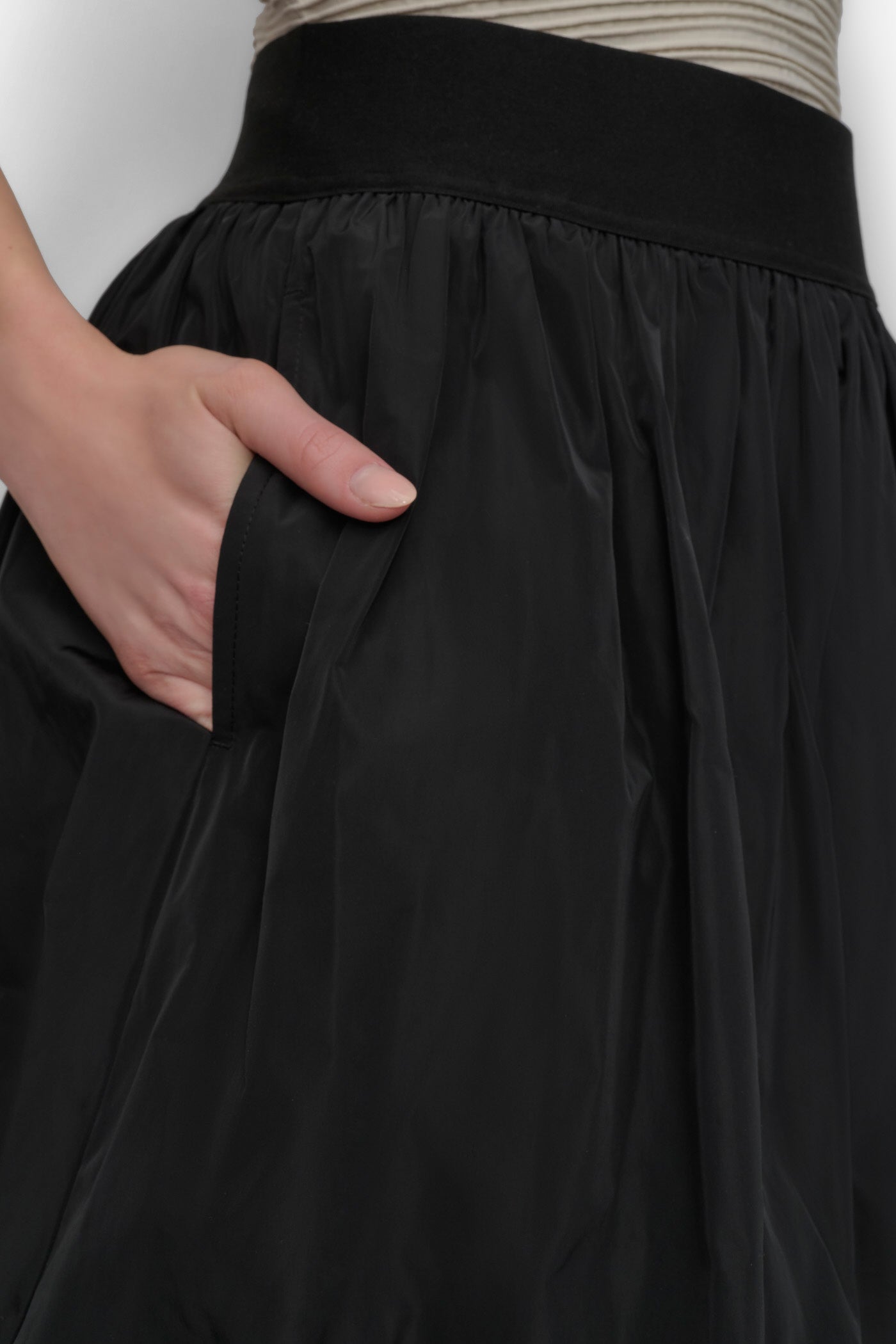 PULL ON MINI BUBBLE SKIRT VIEW 4 | Summer Essentials