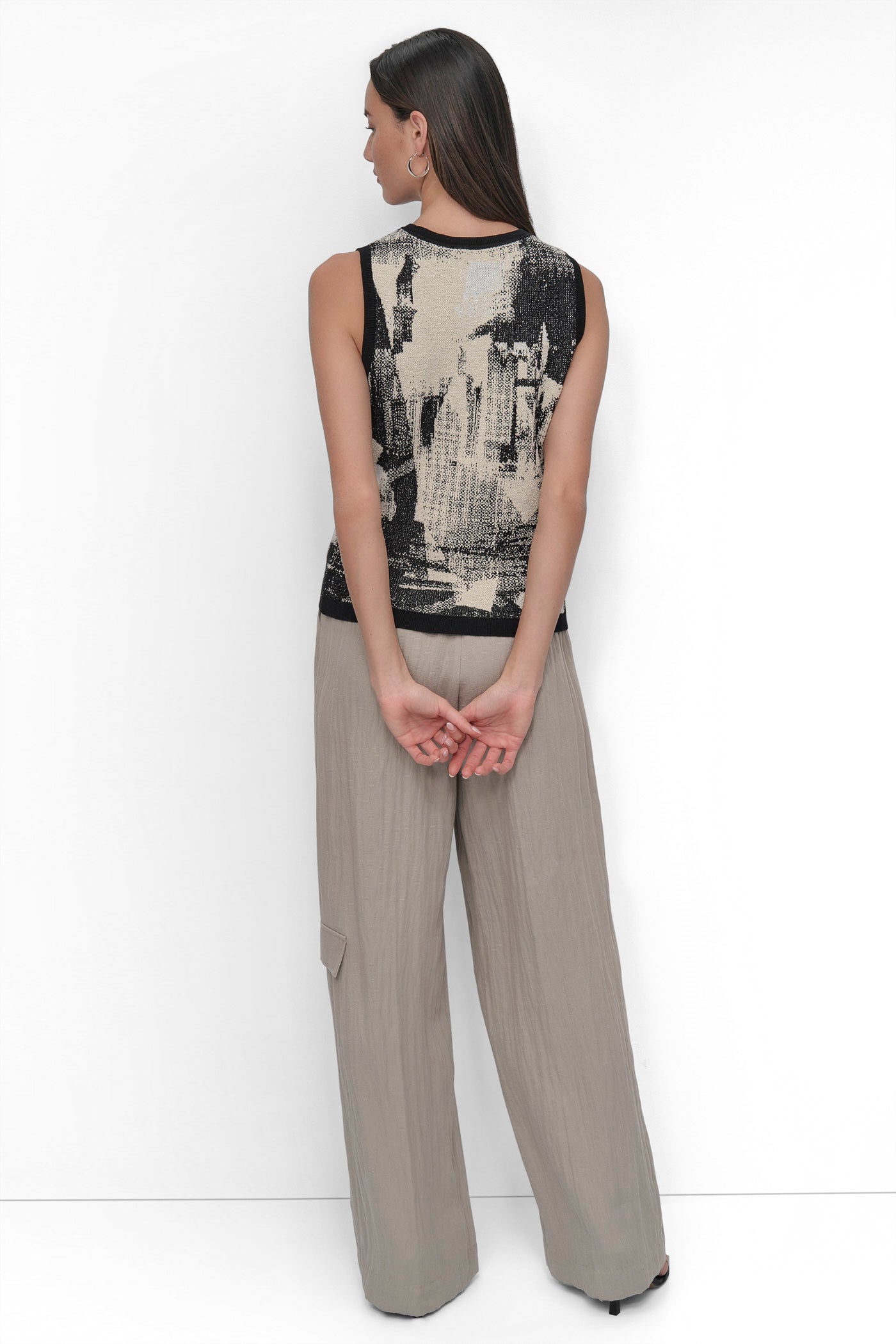 COLLAGE BLACK SLEEVELESS BOUCLE PRINTED SWEATER, BACK VIEW | Summer Essentials