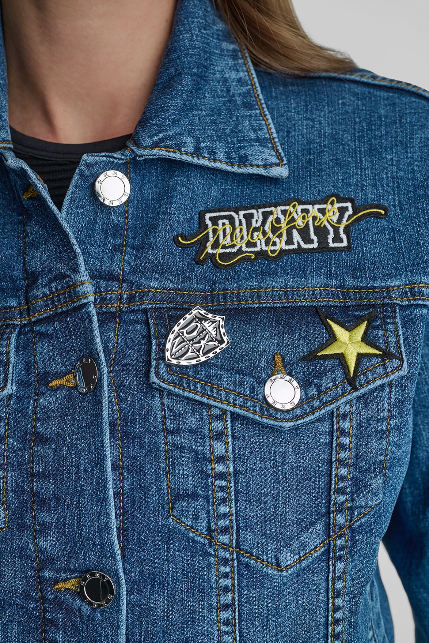 DENIM PINS & PATCHES TRUCKER JACKET VIEW 9 | WOMENS COATS & JACKETS