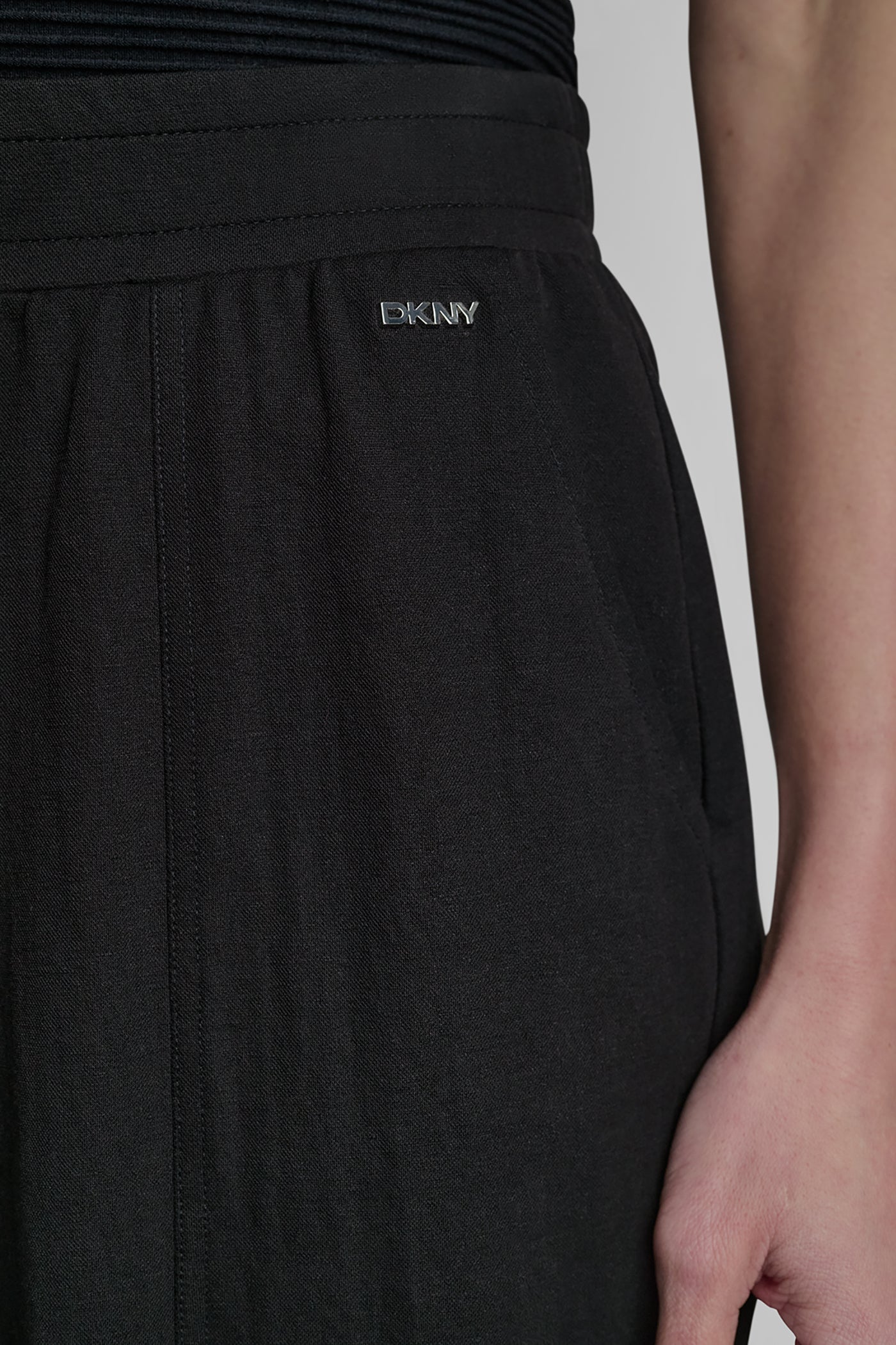 MID-RISE PULL-ON PANT VIEW 6 | Clothing