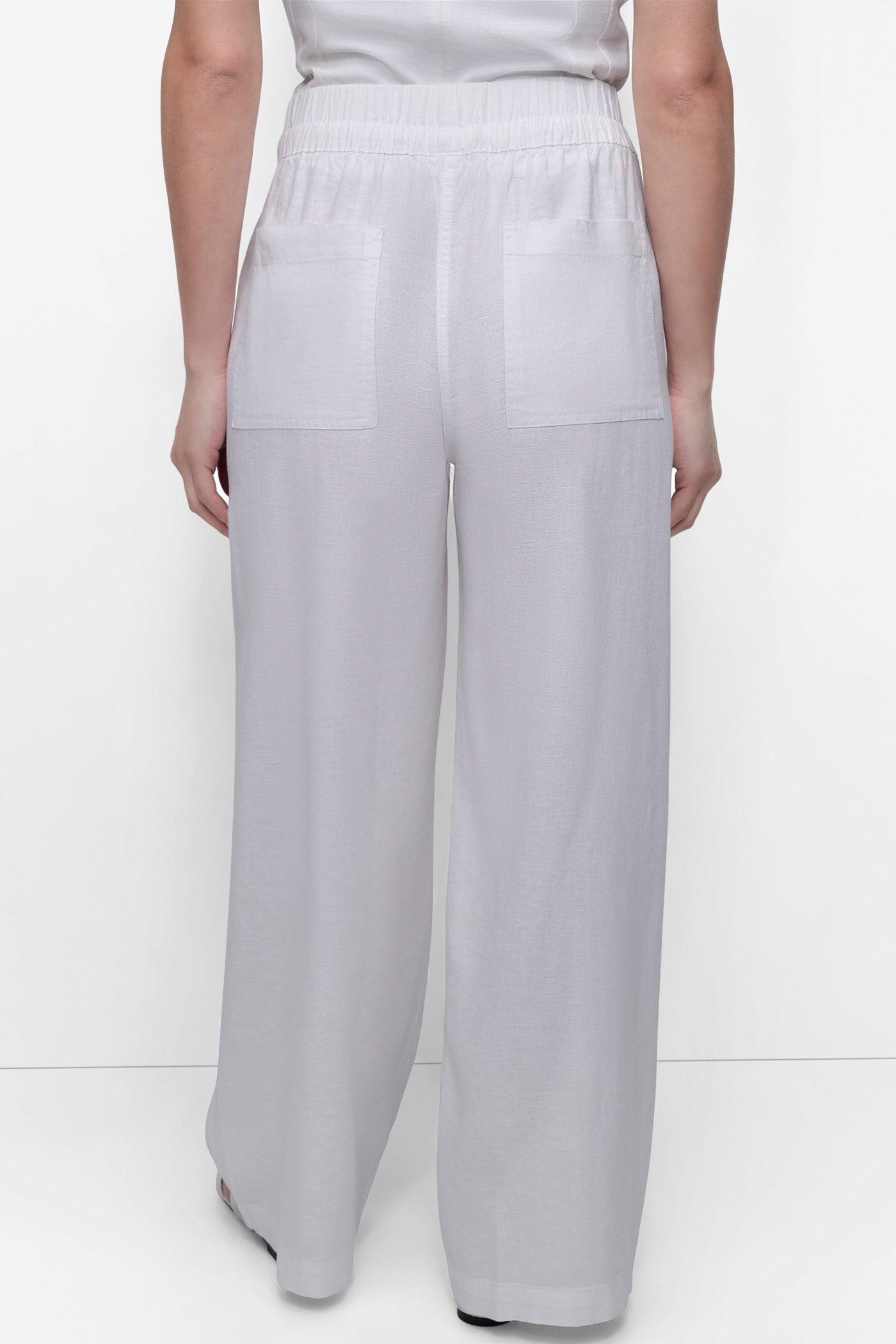 White LINEN VISCOSE PULL ON PANT, BACK VIEW | Summer Essentials