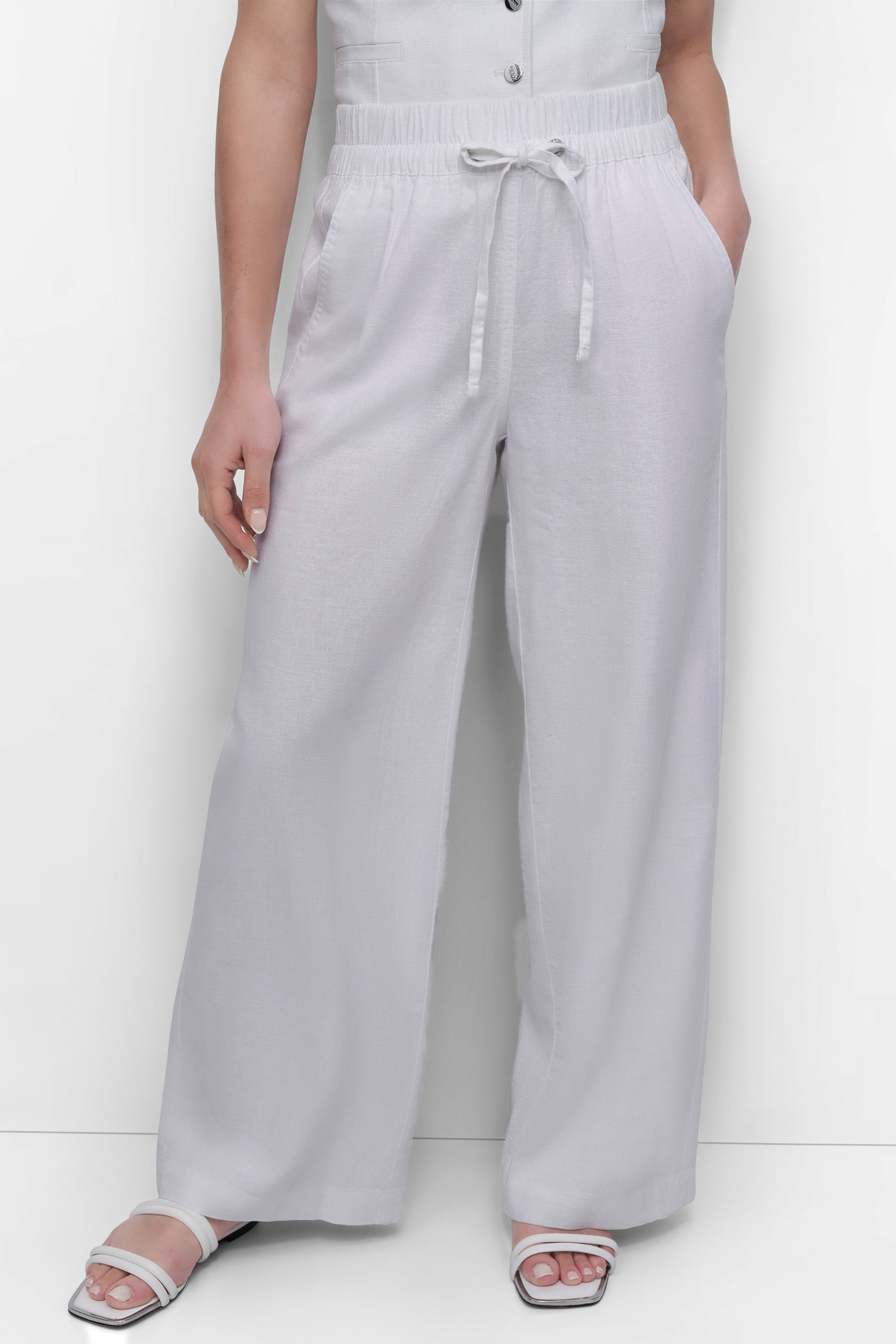 White LINEN VISCOSE PULL ON PANT, FRONT VIEW | Summer Essentials