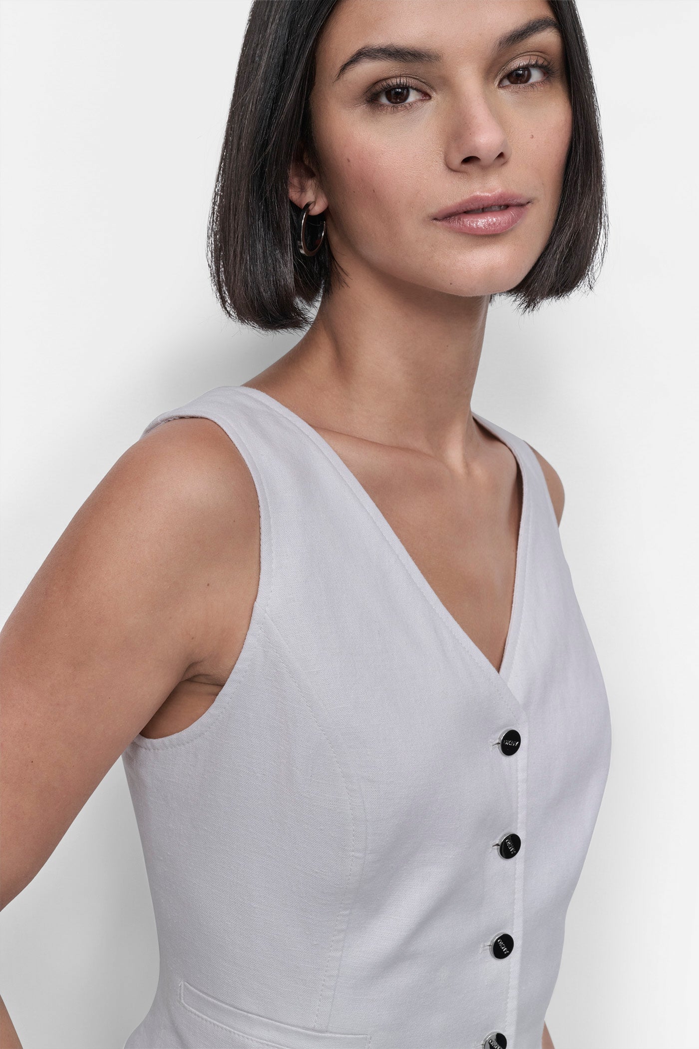 SLEEVELESS LINEN VISCOSE VEST VIEW 8 | Summer Essentials