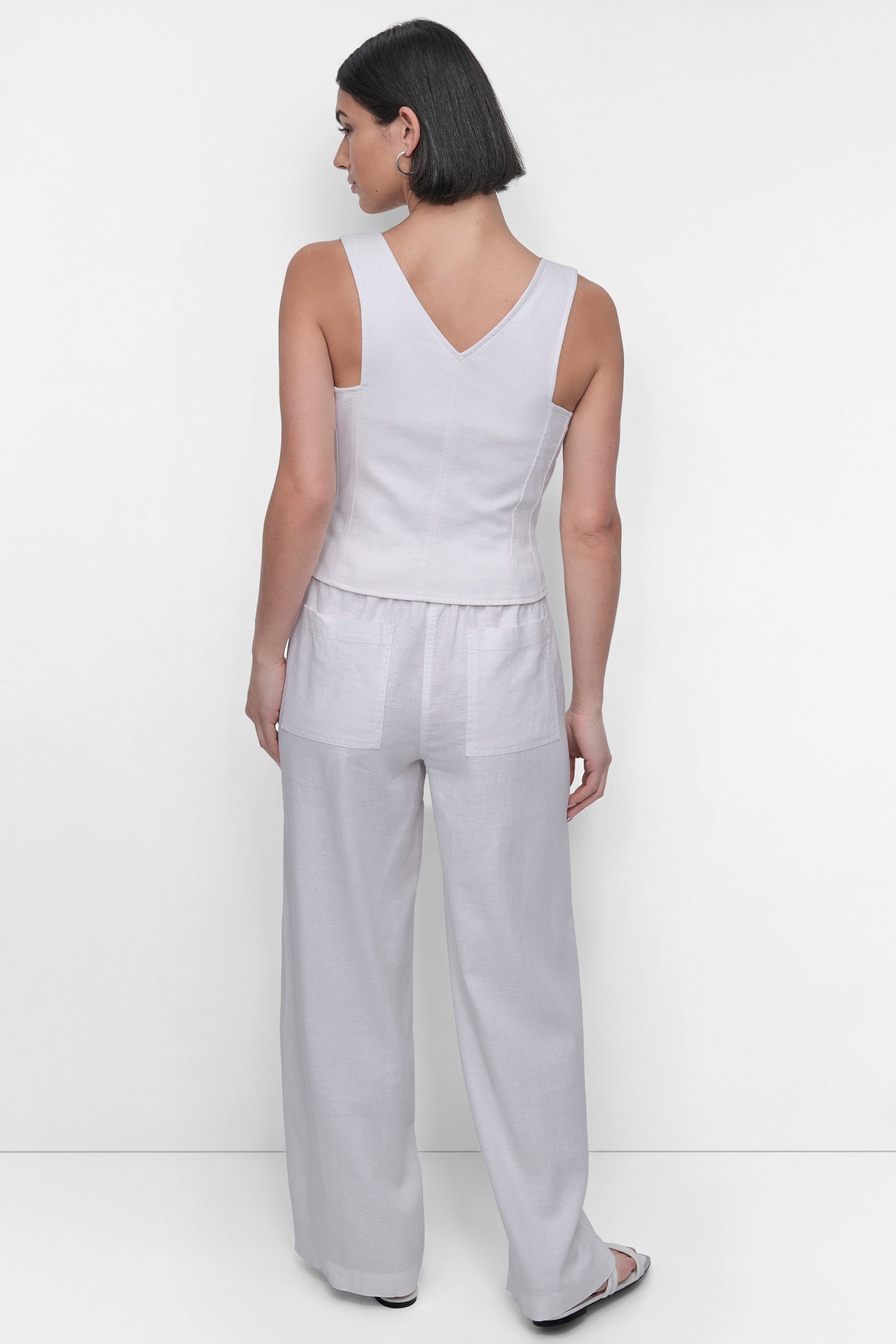 SLEEVELESS LINEN VISCOSE VEST VIEW 5 | Summer Essentials