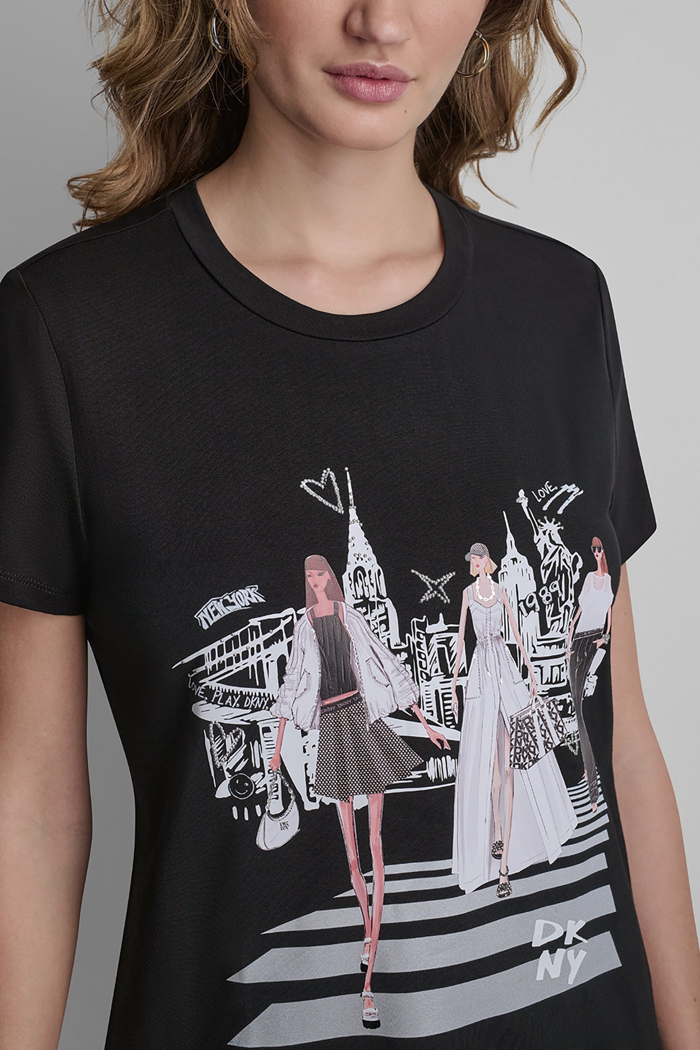 Black NEW YORK ICONS GRAPHIC TEE, BACK VIEW | New clothing