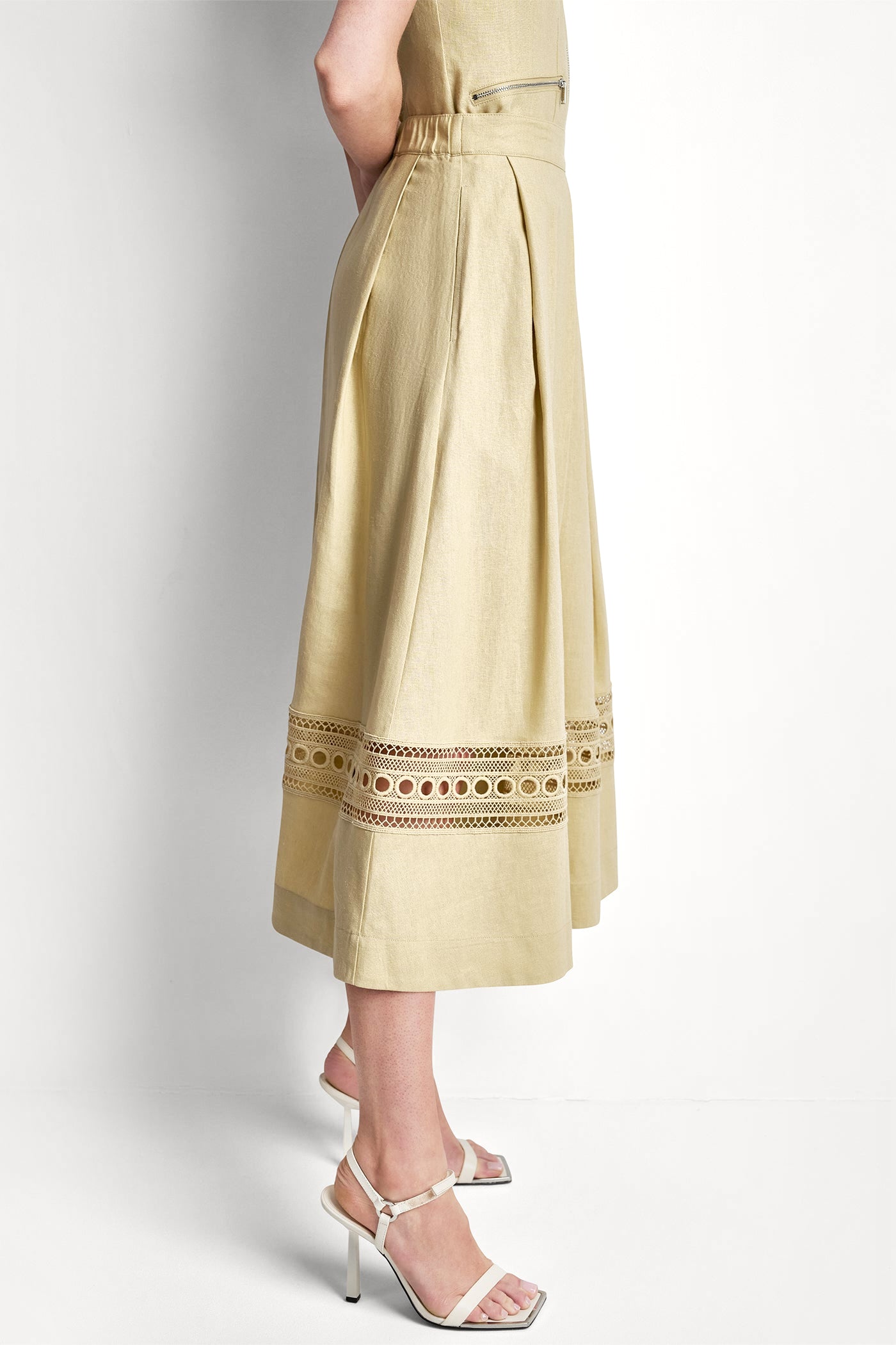 LINEN-BLEND LOOP LACE-TRIMMED PLEATED MIDI SKIRT VIEW 4