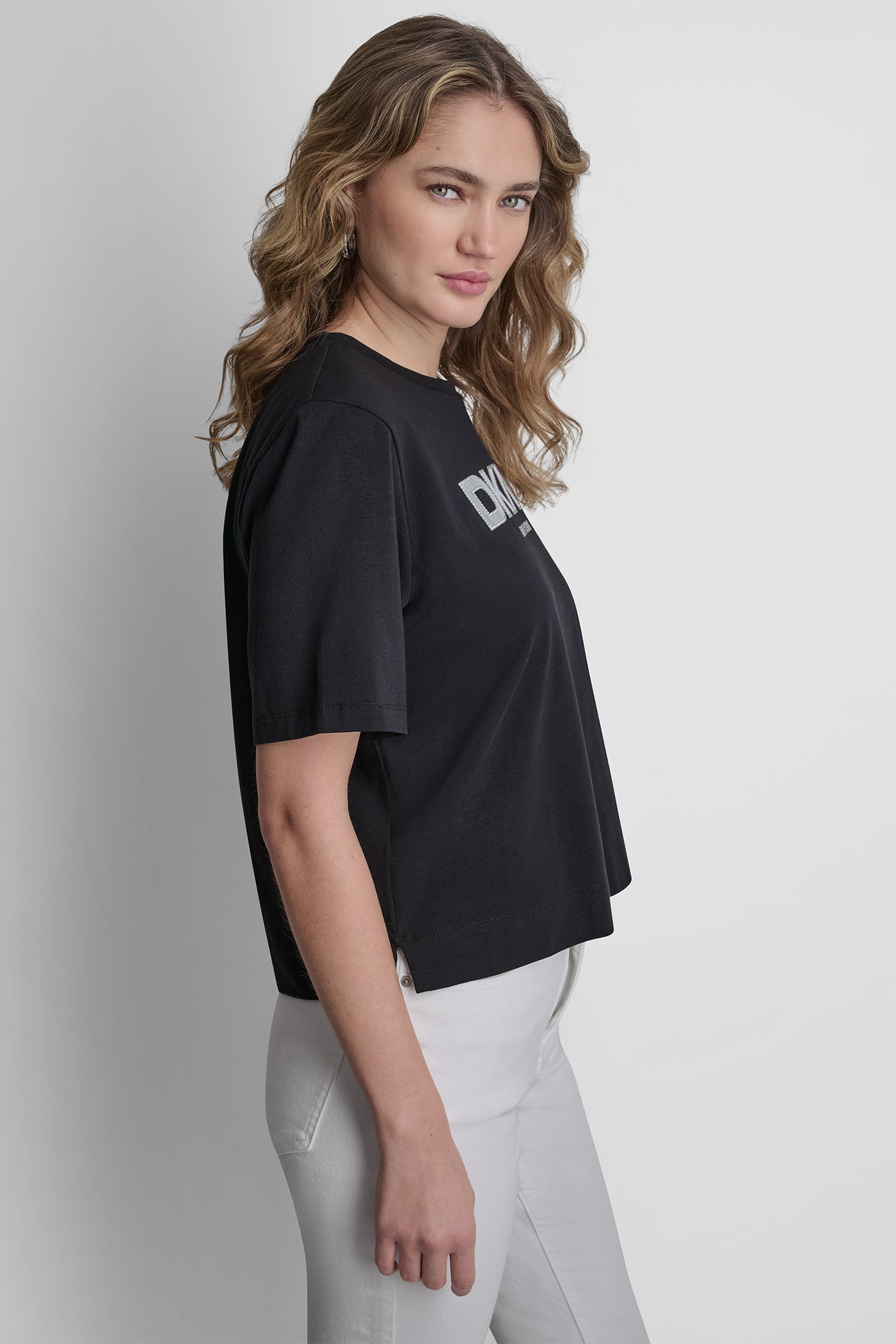 CRYSTAL BORDER LOGO GRAPHIC TEE VIEW 4 | All Products