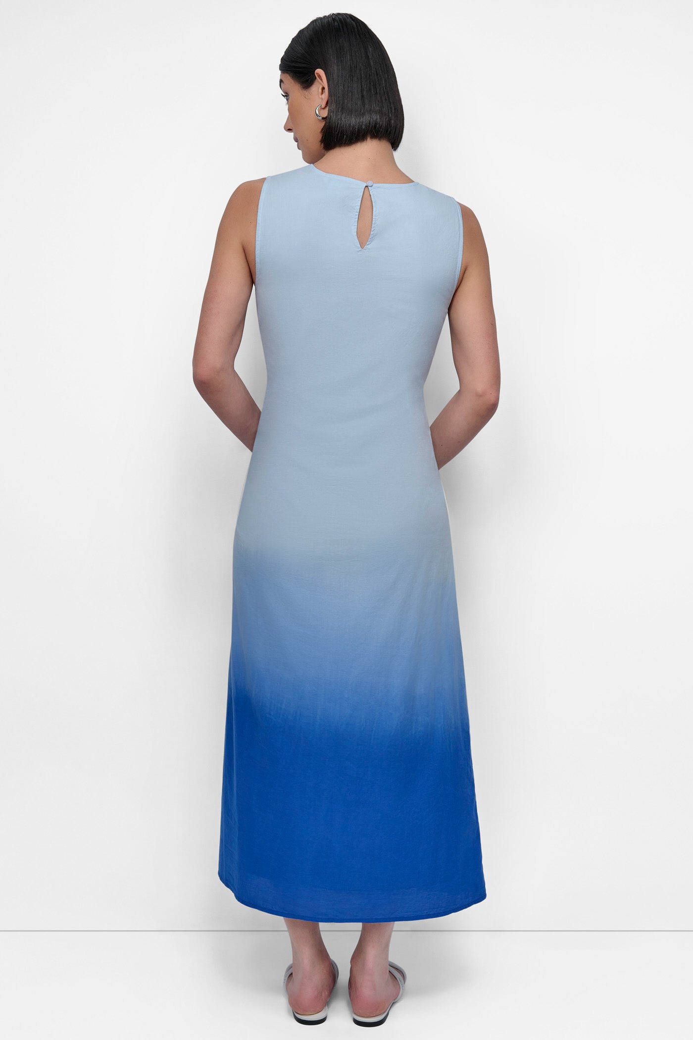 DIP DYE CORNFLOWER SLEEVELESS PRINTED DIP DYE SIDE RUCHE, BACK VIEW | Summer Essentials