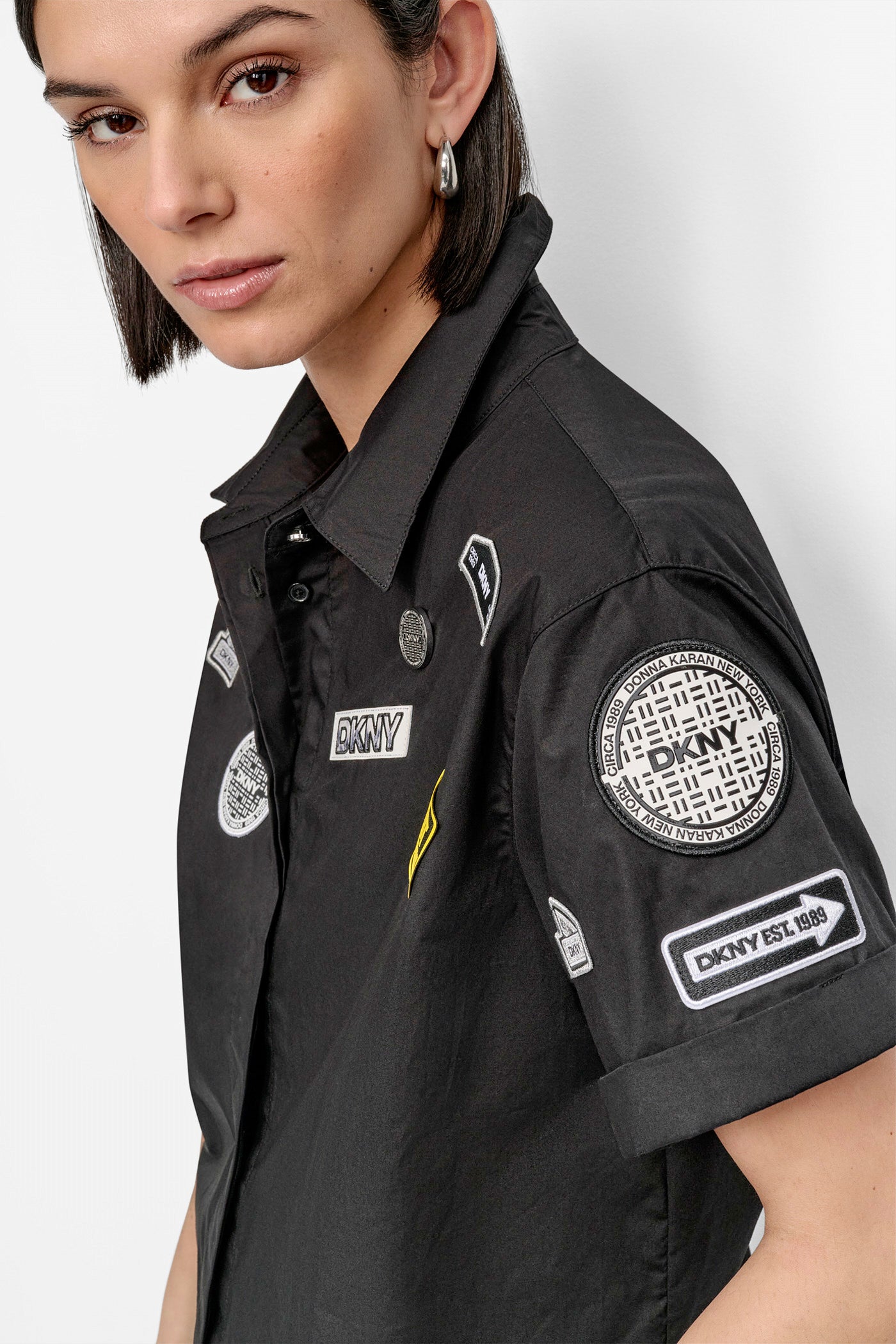 SHORT SLEEVE EMBELLISHED SHIRT VIEW 4 | 9-5 Edit