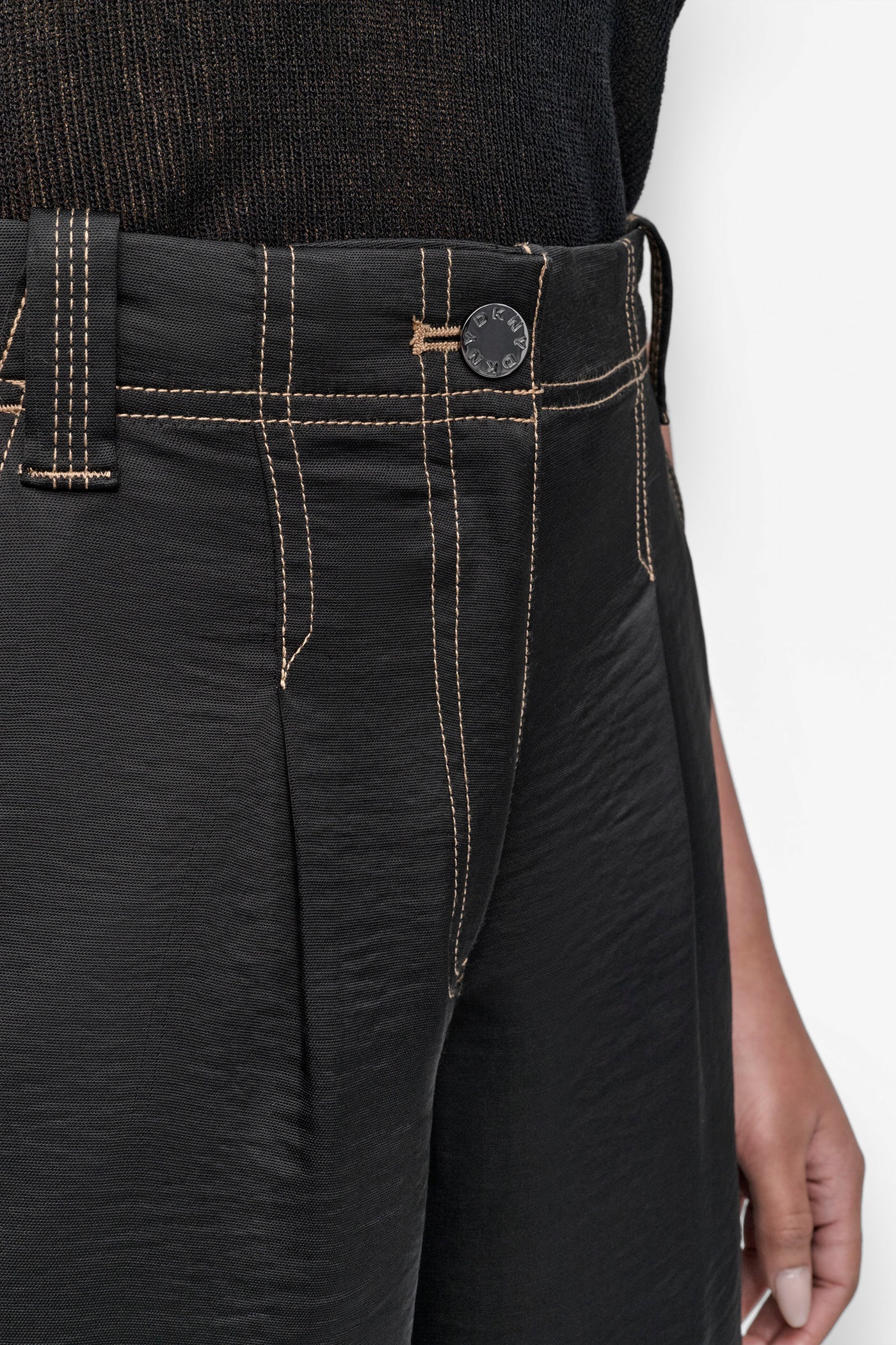 EXTRA HIGH RISE ELEVATED UTILITY PANT VIEW 4 | Pants & Denim