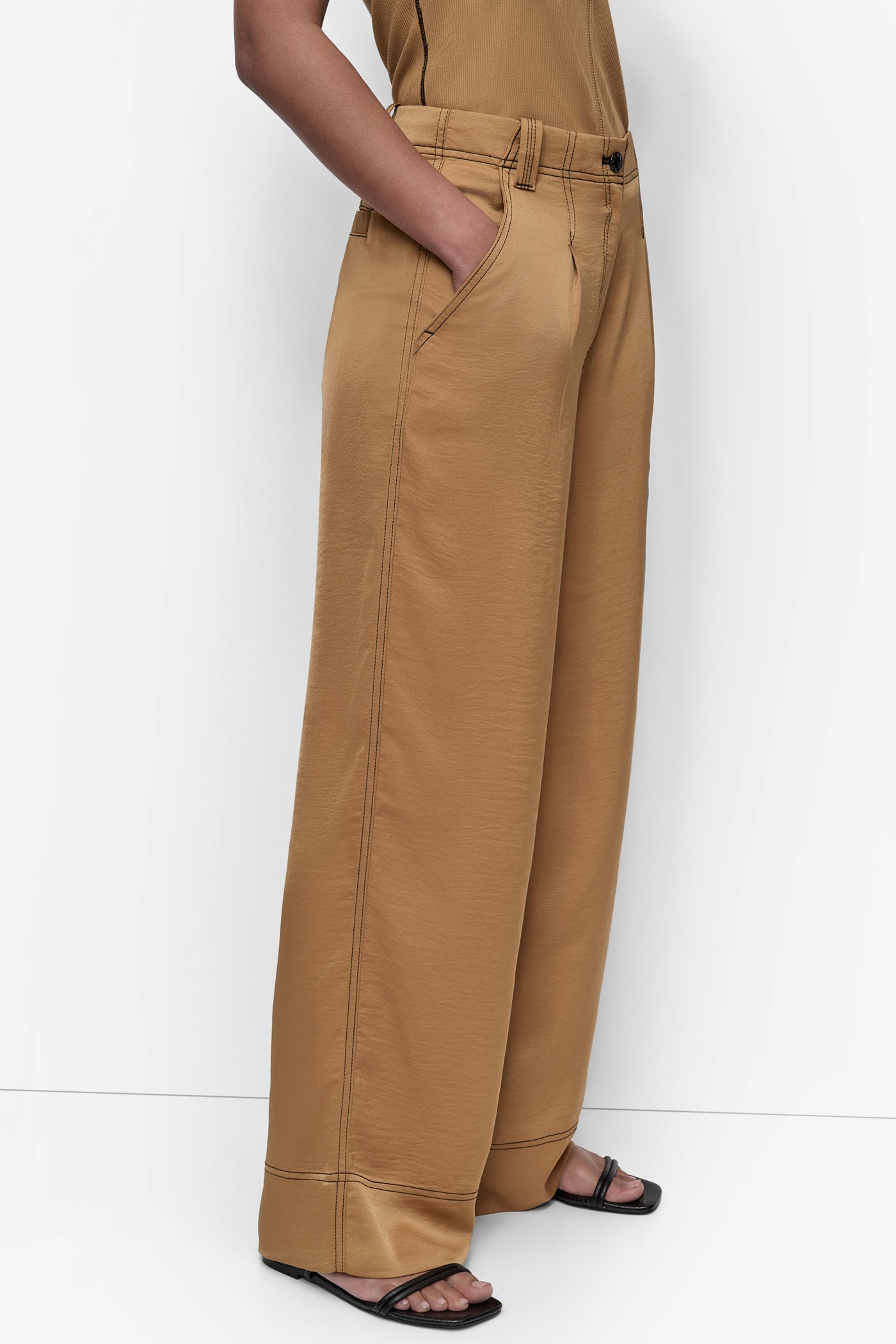 EXTRA HIGH RISE ELEVATED UTILITY PANT VIEW 3 | Pants & Denim