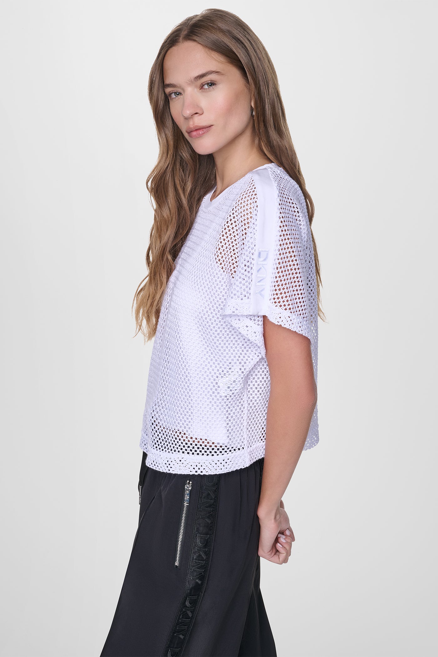MESH LOGO TEE VIEW 4 | WOMEN'S SWEATERS & TOPS