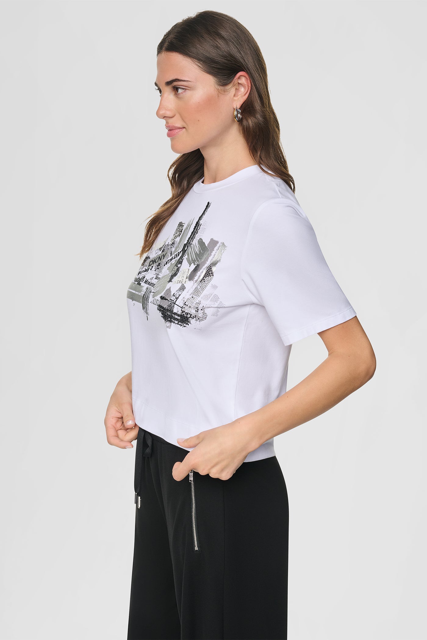 STUDDED NEWSPAPER LOGO TEE VIEW 4