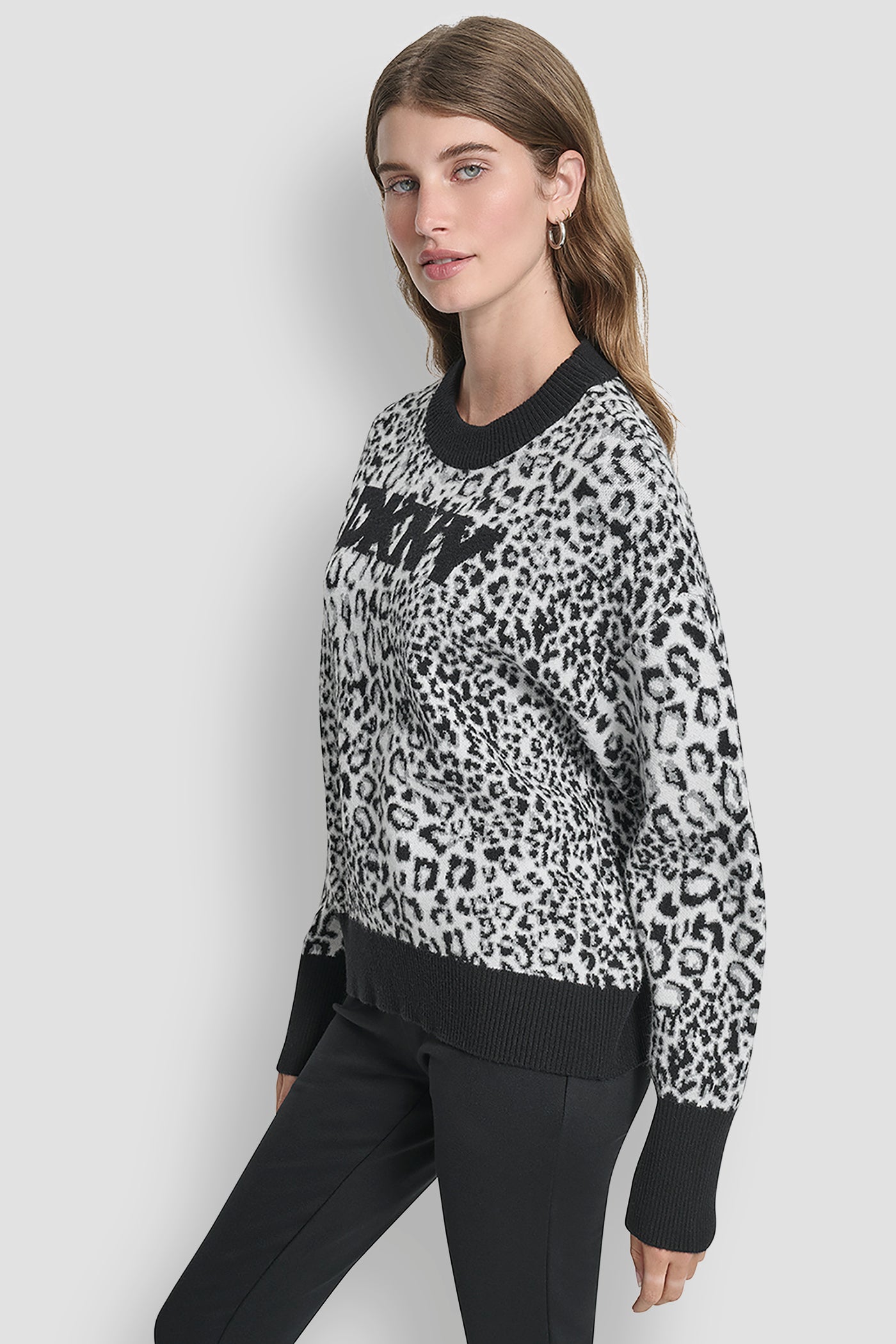 LEOPARD LOGO KNIT SWEATER VIEW 3 | Clothing