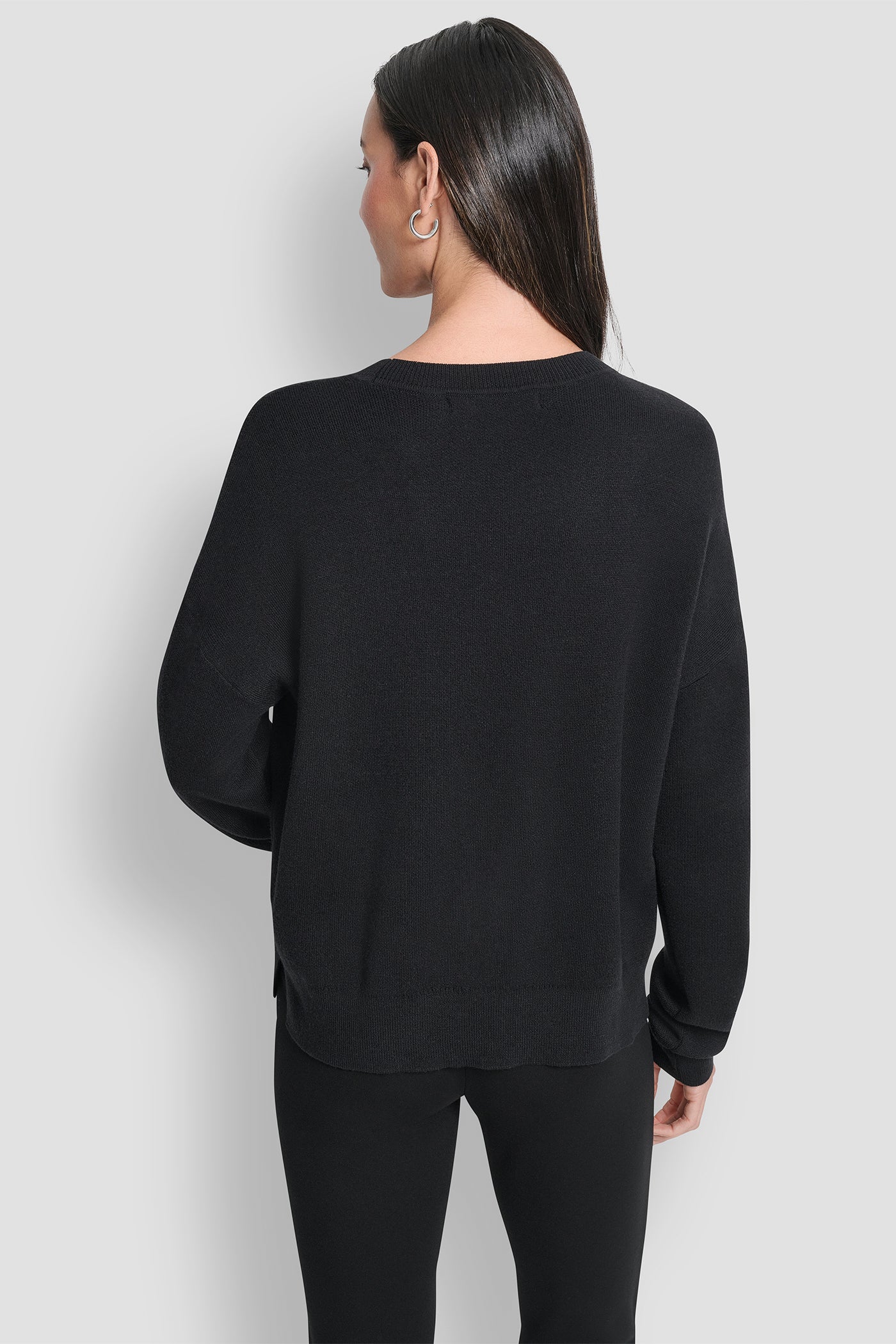 BLACK/GRAPHITE HEATHER TEXTURED PULLOVER LOGO SWEATER, BACK VIEW | Sweatshirts & Joggers