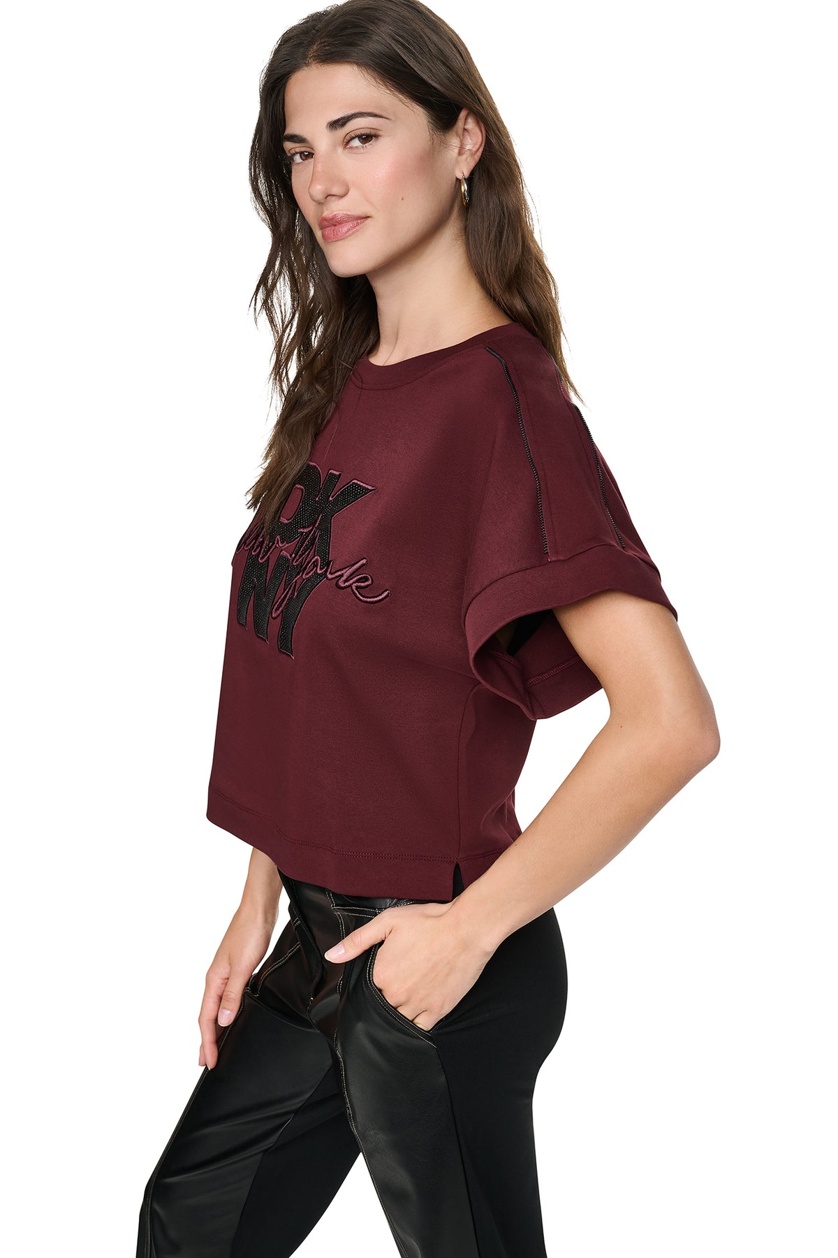 ZIP SHOULDER LOGO TEE VIEW 2
