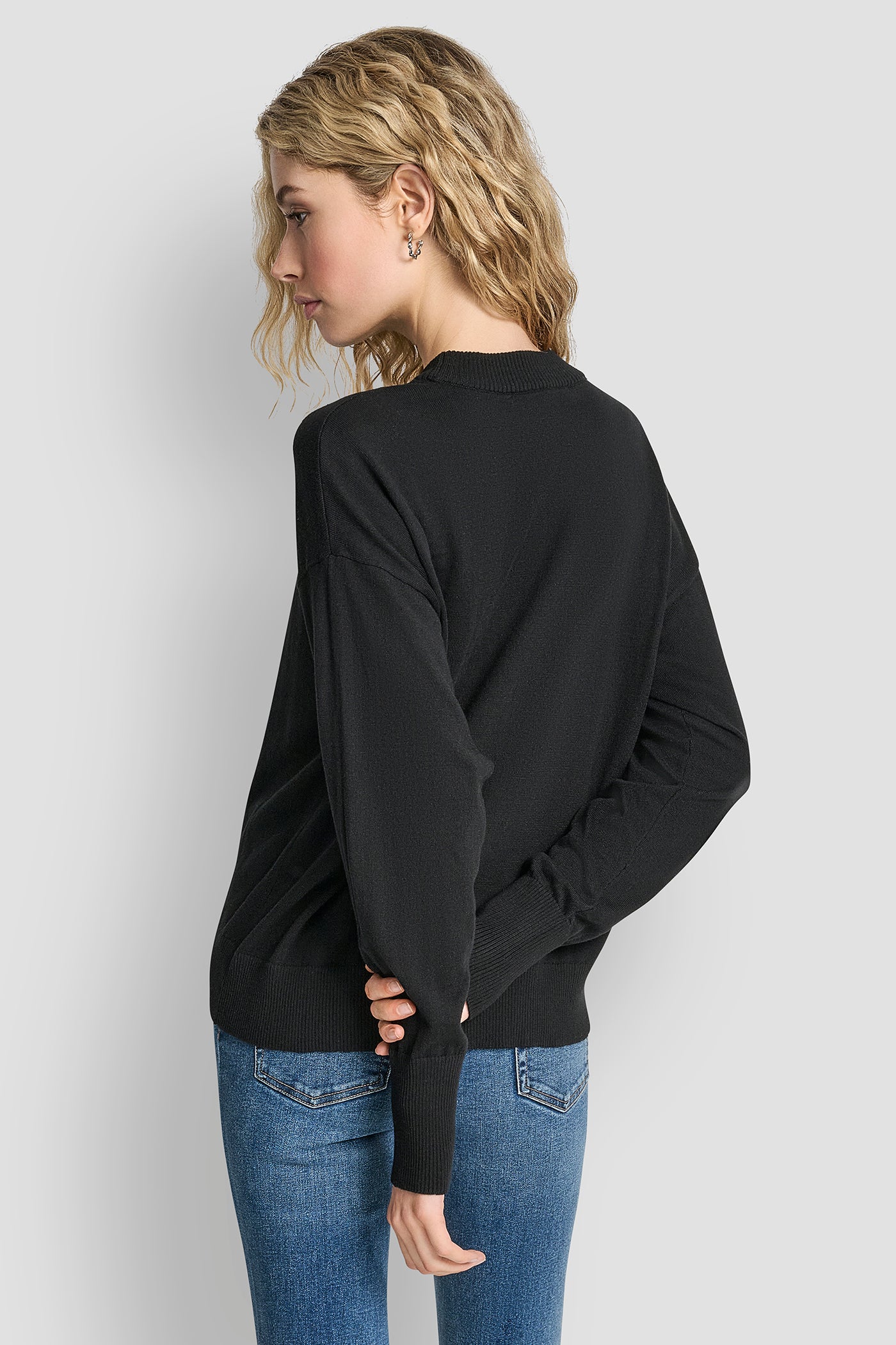 Black LONG SLEEVE CROC PATCH LOGO SWEATER, BACK VIEW | WOMEN'S SWEATERS & TOPS