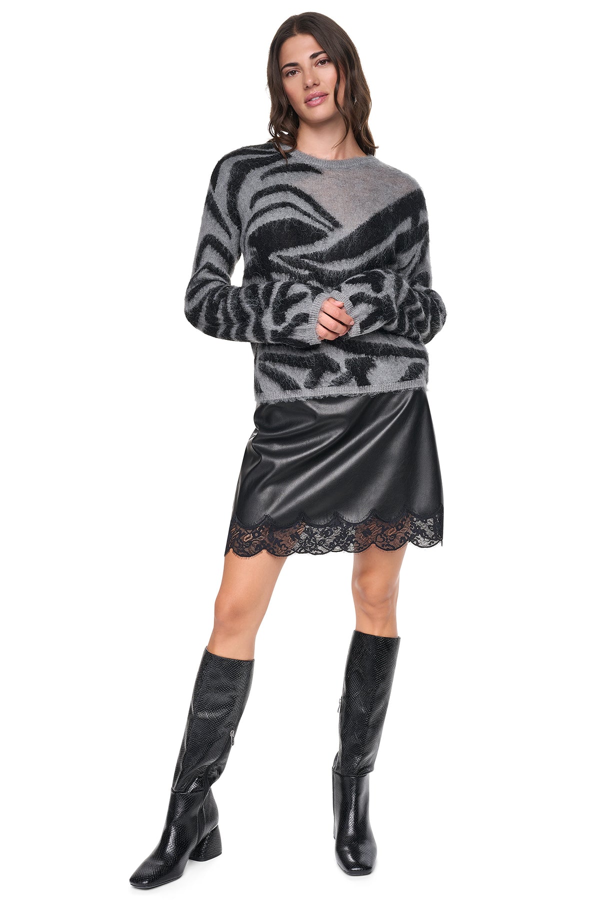 BRUSHED ANIMAL INTARSIA SWEATER VIEW 2