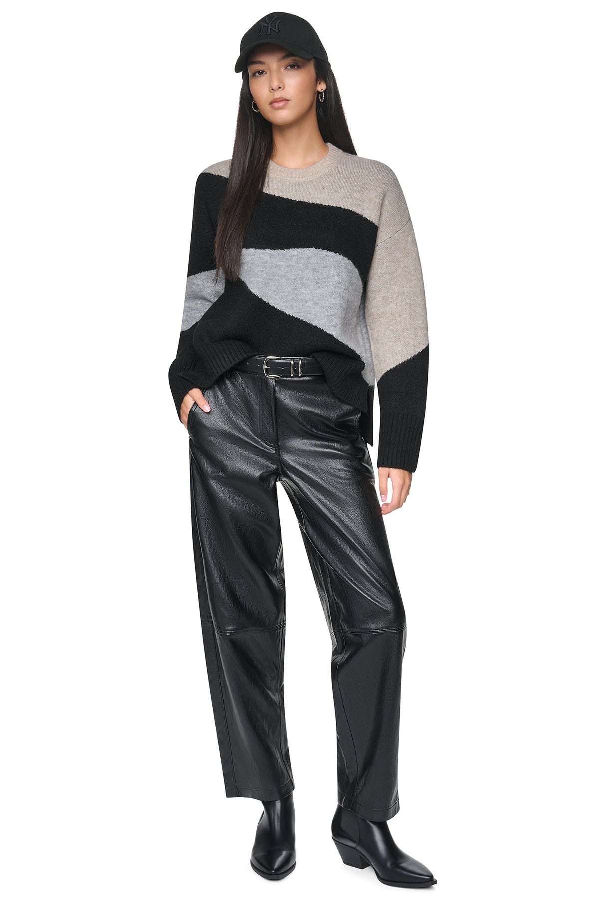 COLORBLOCK CREW NECK SWEATER VIEW 2