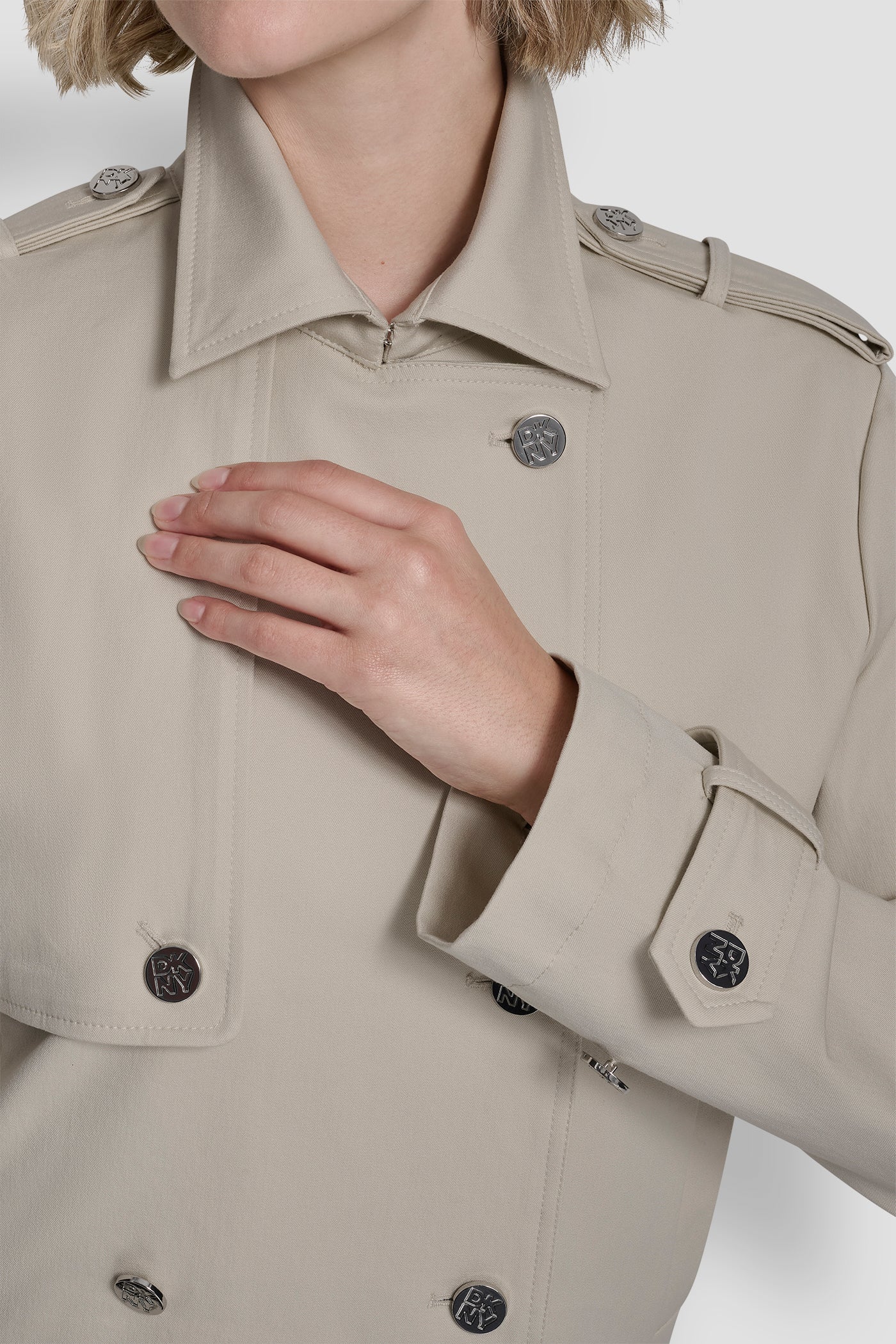 CROPPED TRENCH COAT VIEW 6 | Clothing