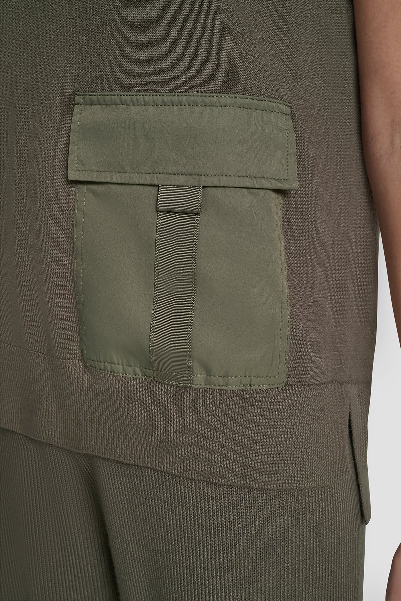 SHORT SLEEVE CARGO POCKET SWEATER VIEW 4 | SALE