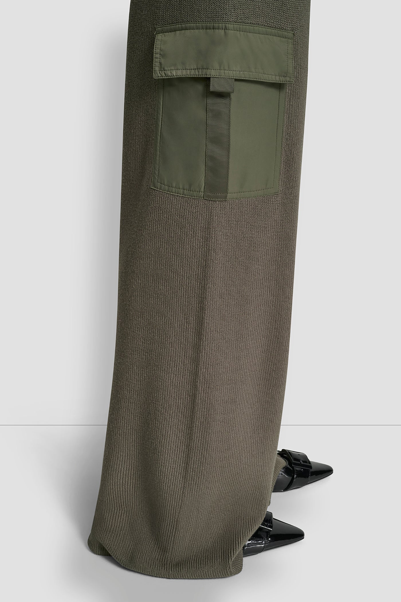 HIGH RISE CARGO SWEATER PANT VIEW 5 | SALE PANTS