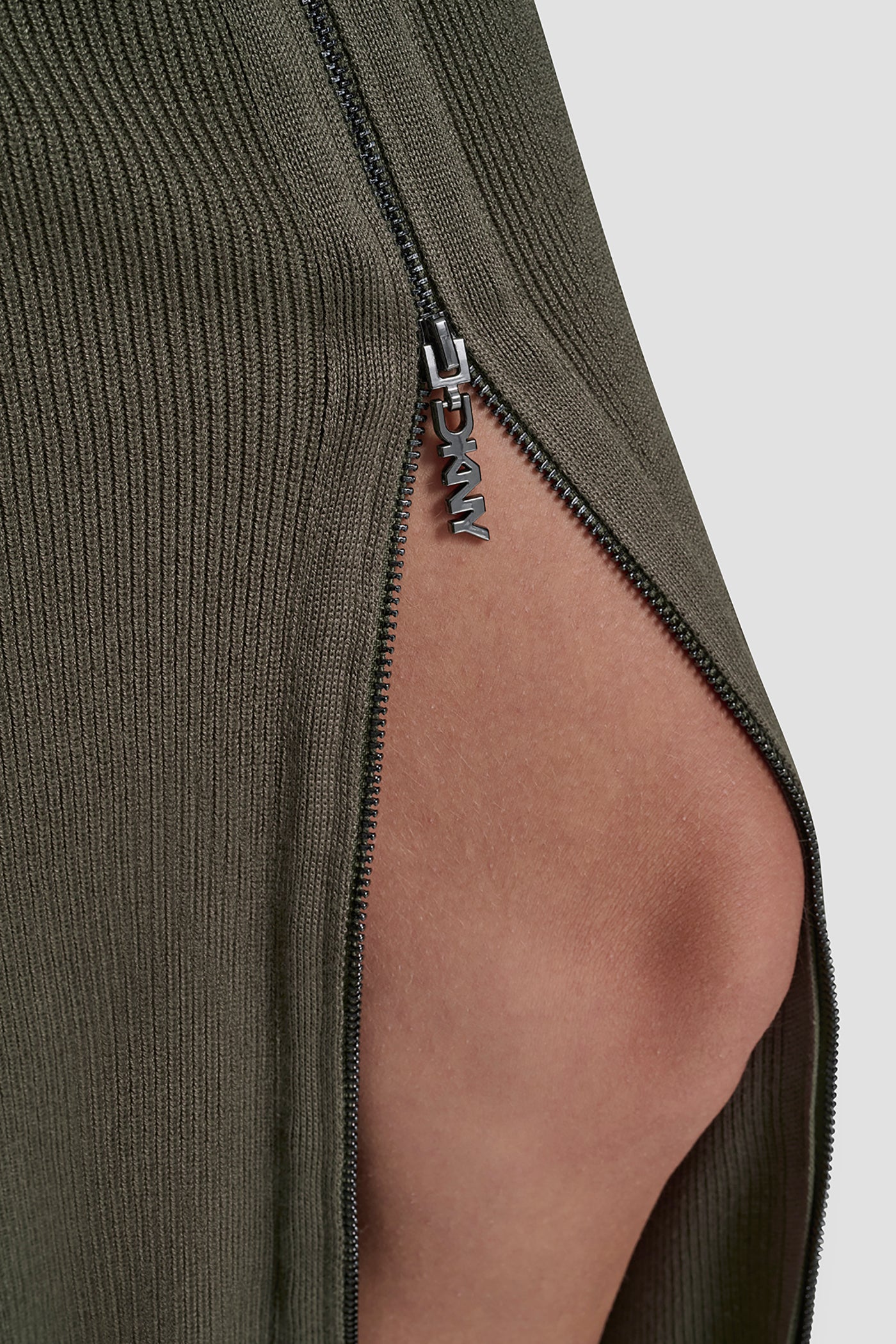 ZIP DETAILED MIDI SWEATER SKIRT VIEW 6 | HOLIDAY COLLECTION