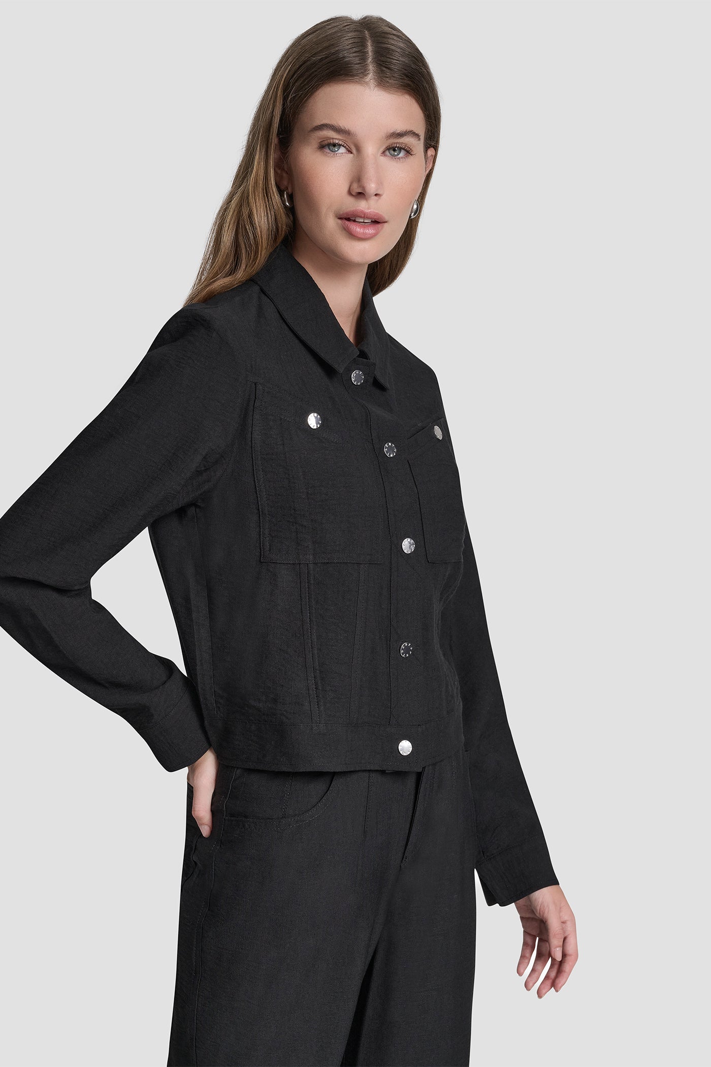 CROPPED TRUCKER JACKET VIEW 3 | Clothing