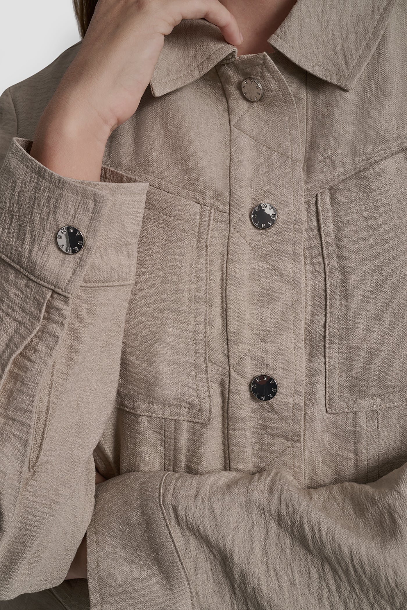 CROPPED TRUCKER JACKET VIEW 6 | Clothing