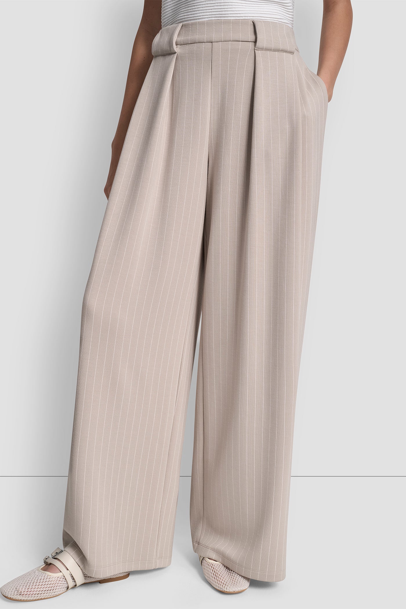 PINSTRIPE PLEATED PANT VIEW 4 | 9-5 Edit