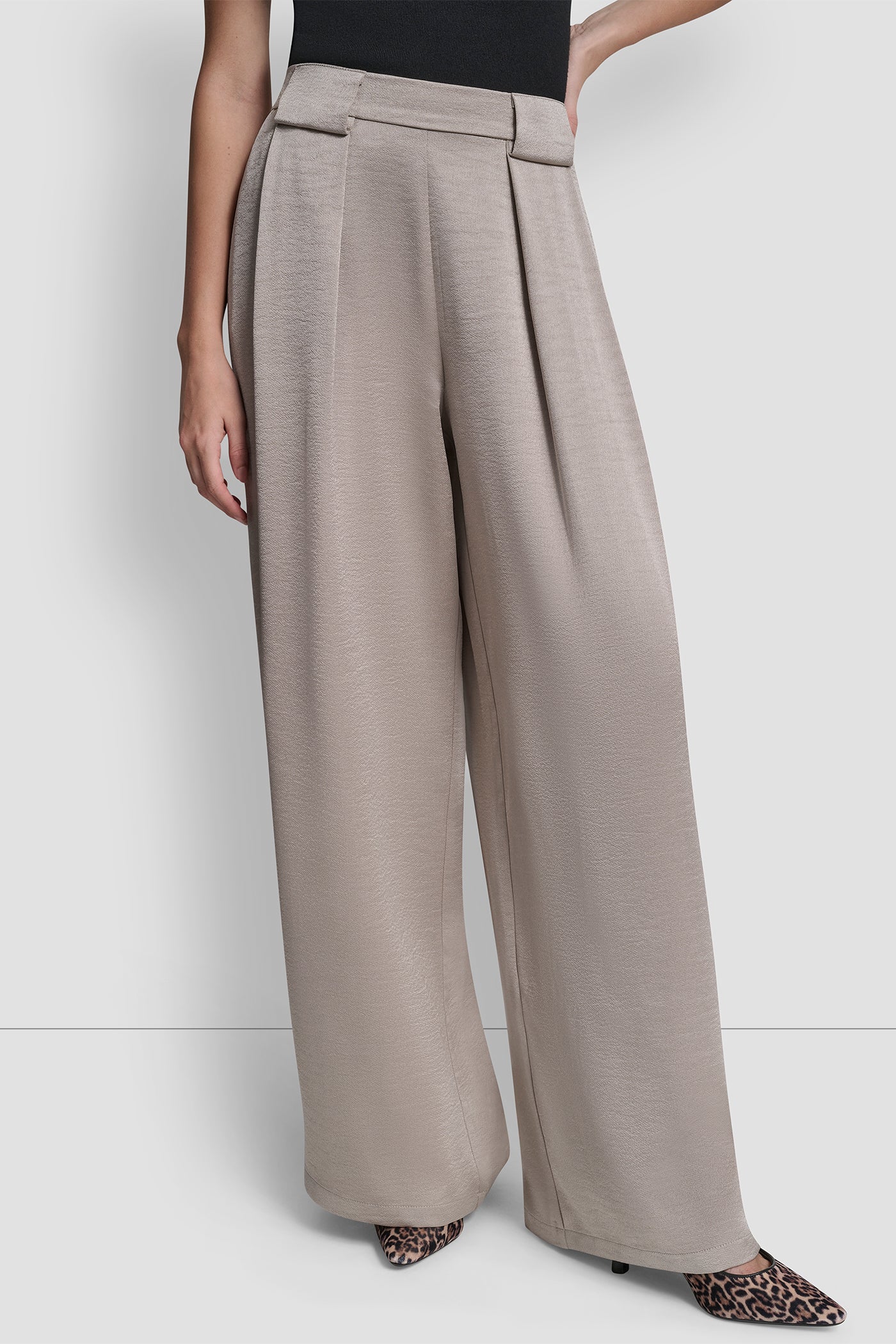 PLEATED WIDE LEG PANT VIEW 4 | Clothing