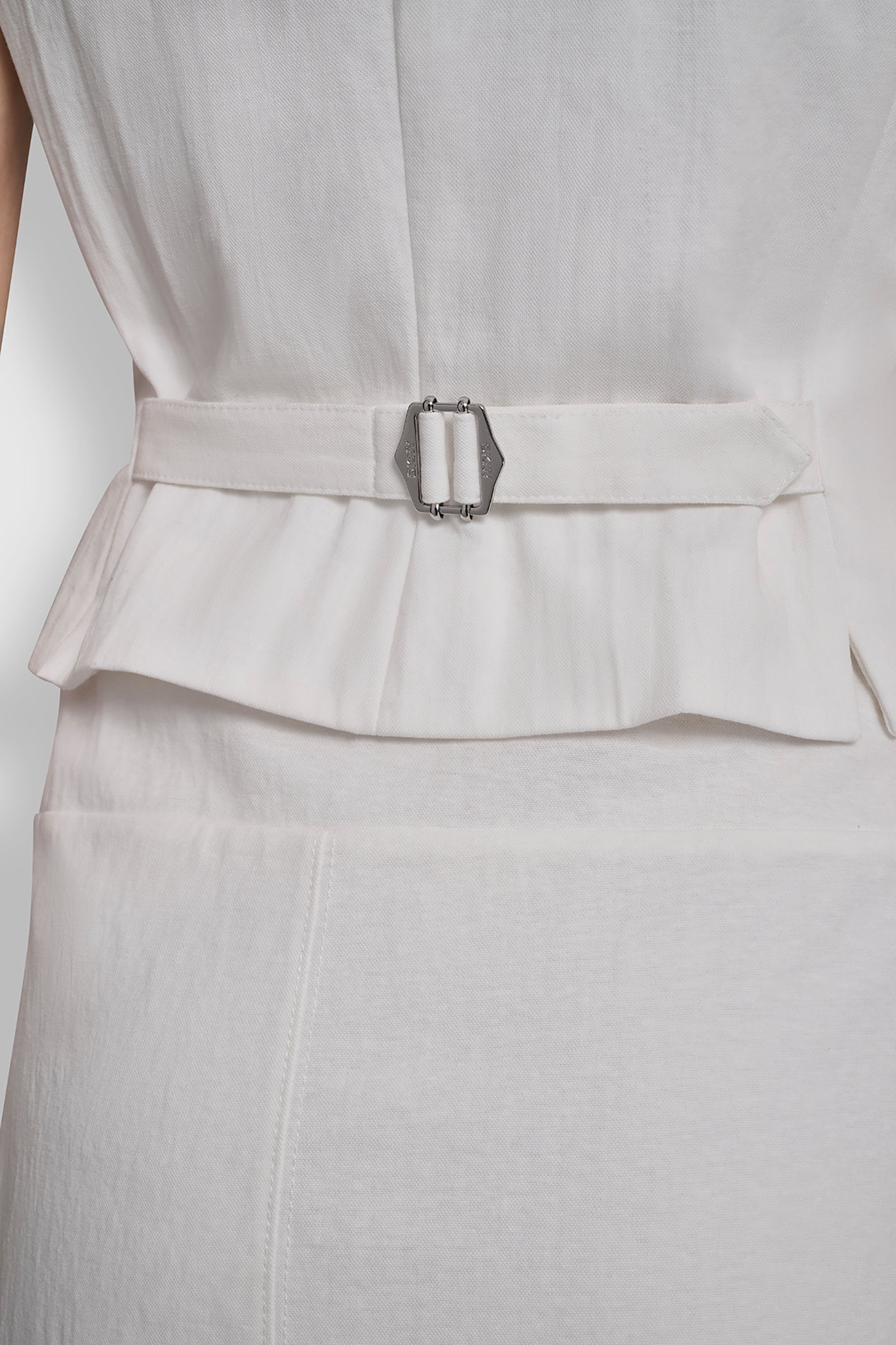 PIQUÉ BUTTON-FRONT VEST VIEW 5 | WOMEN'S SWEATERS & TOPS