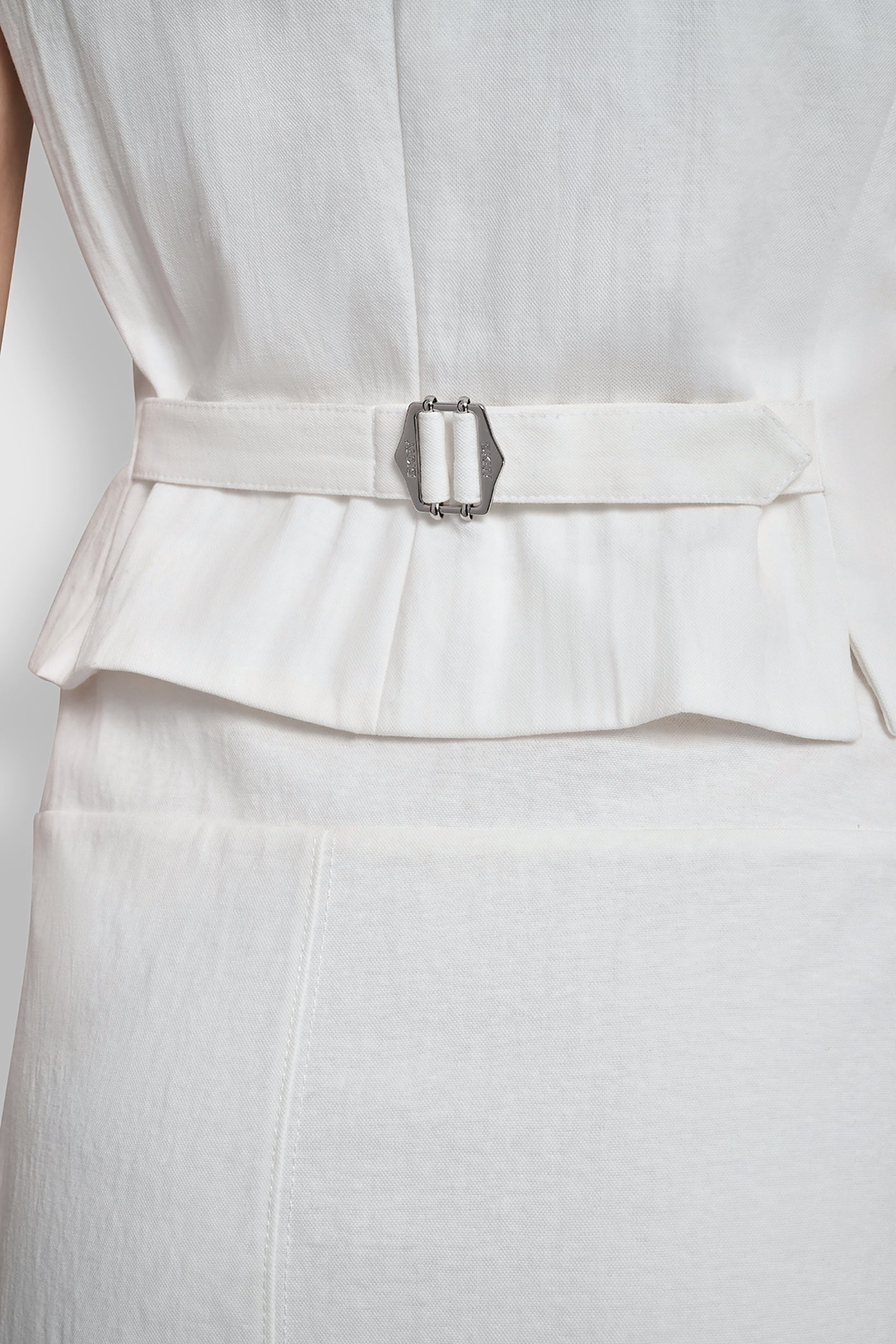 PIQUÉ BUTTON-FRONT VEST VIEW 9 | Spring 2026