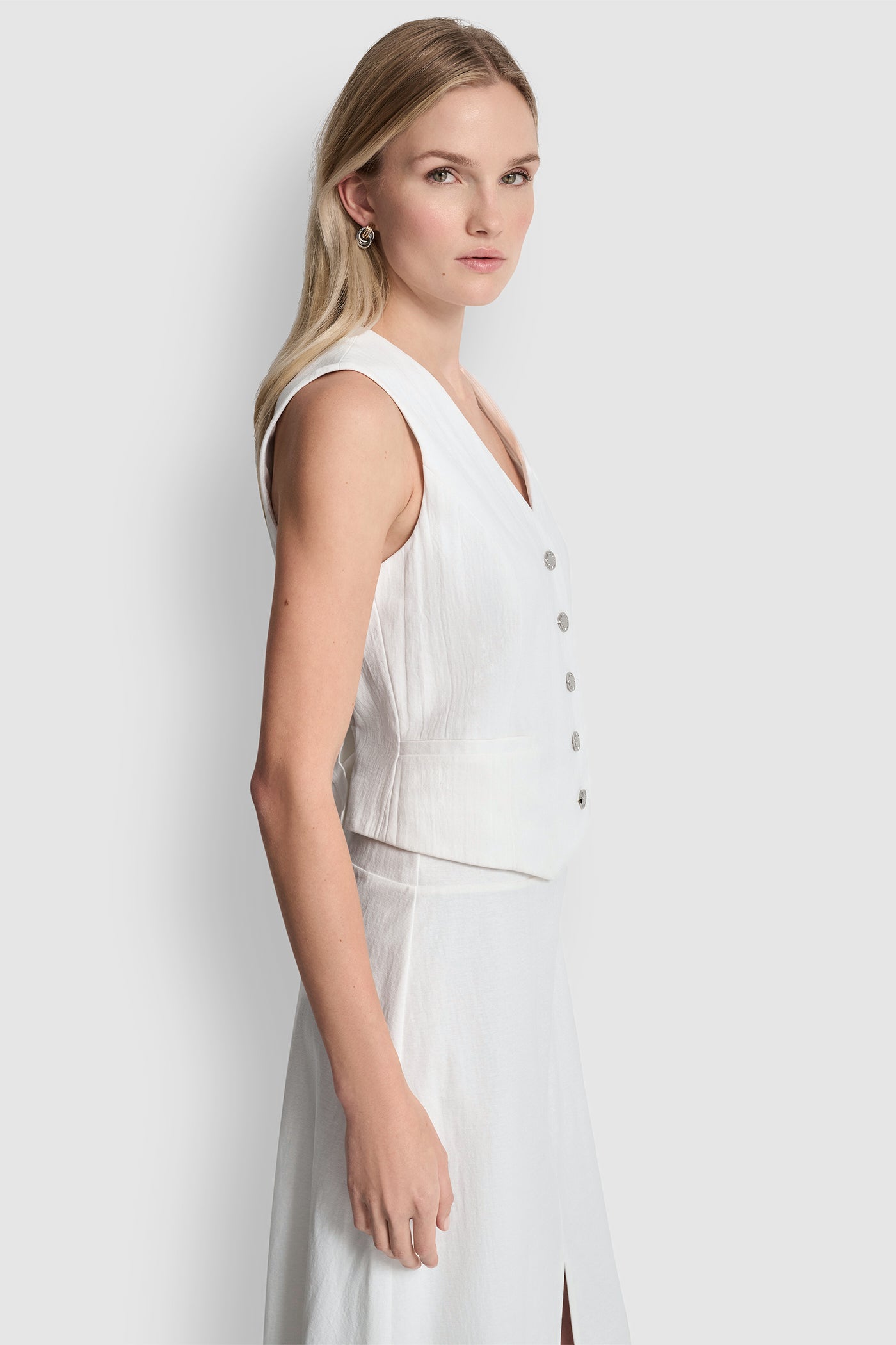 PIQUÉ BUTTON-FRONT VEST VIEW 4 | Spring 2026