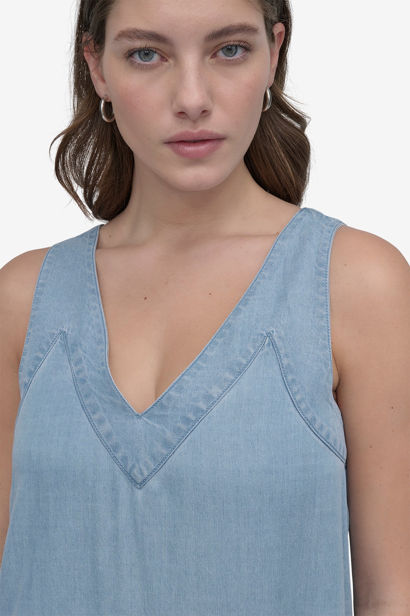 SLEEVELES V NECK TENCEL DRESS VIEW 5 | Denim Destination