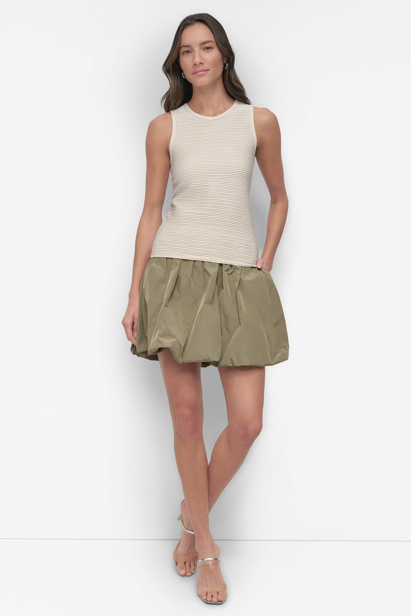 SEAMLESS TOP VIEW 6 | Summer Essentials