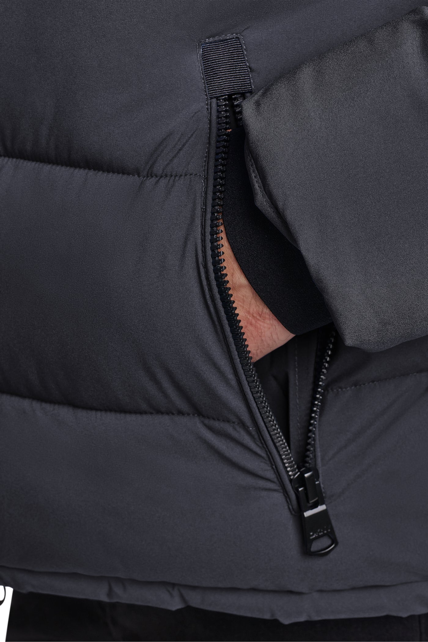 HEAVY WEIGHT HOODED PUFFER VIEW 2
