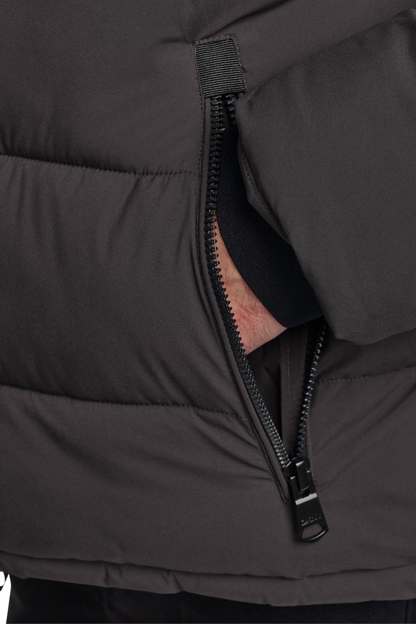 HEAVY WEIGHT HOODED PUFFER VIEW 2